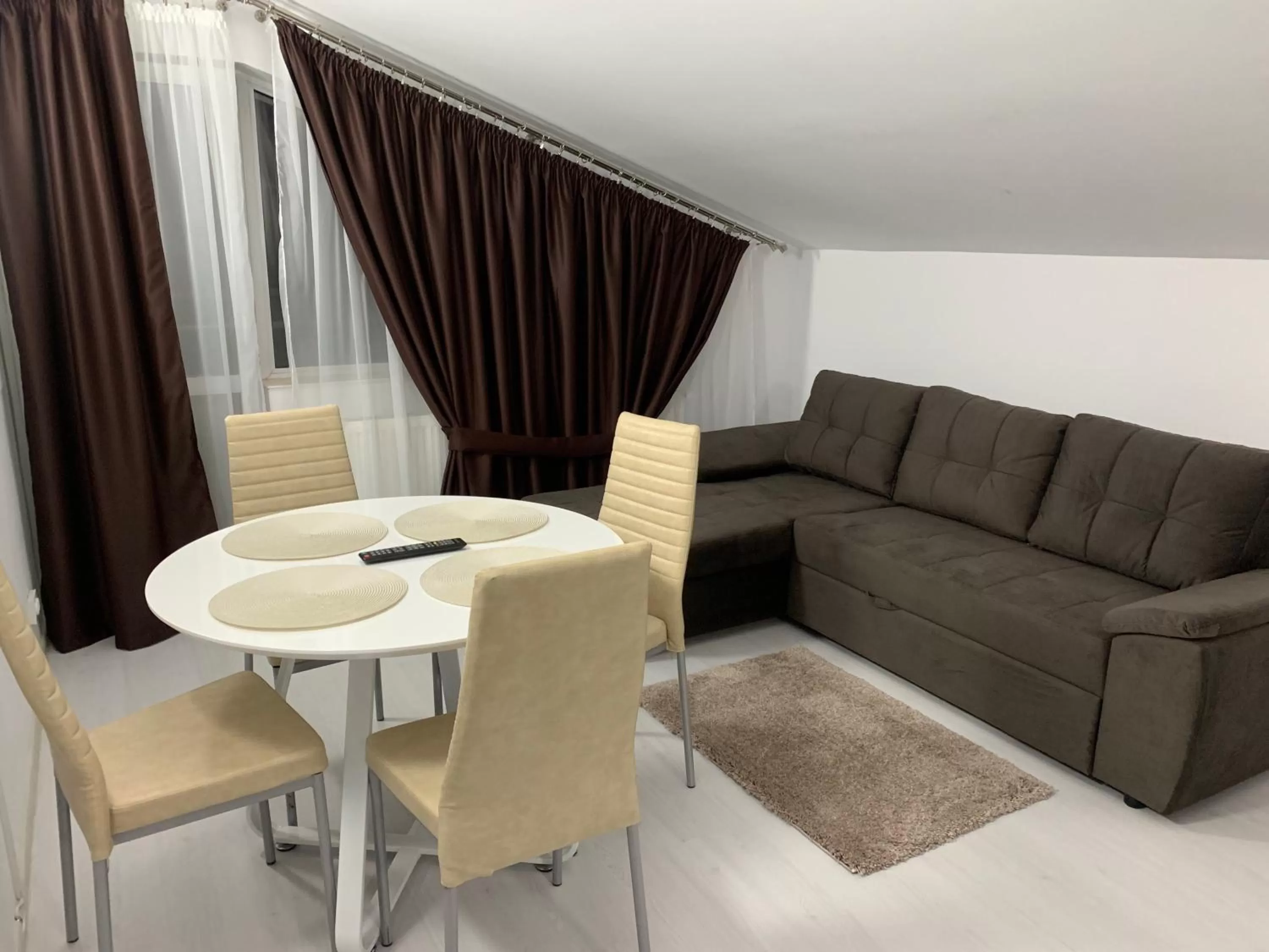 FAST Airport Accomodation