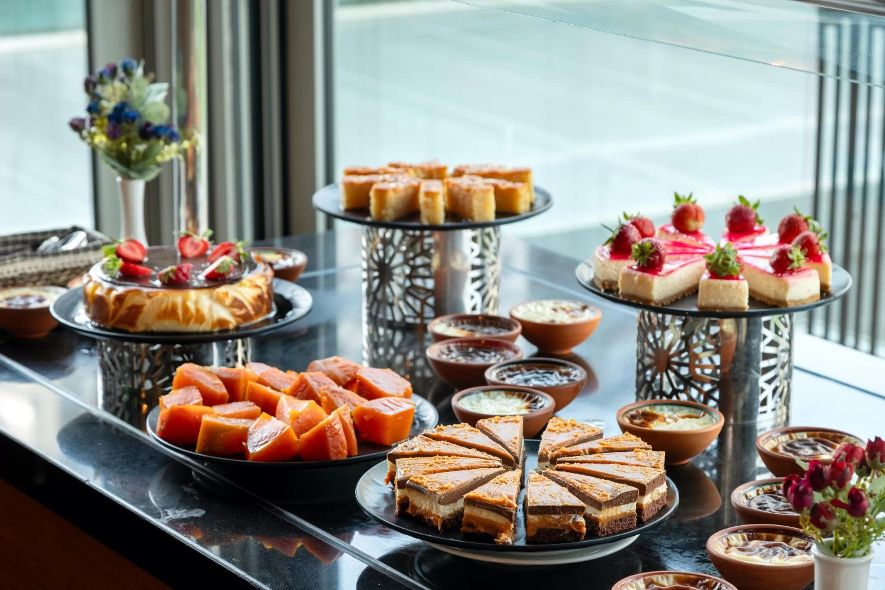 Food and drinks in Miracle Istanbul Asia Airport Hotel & Spa