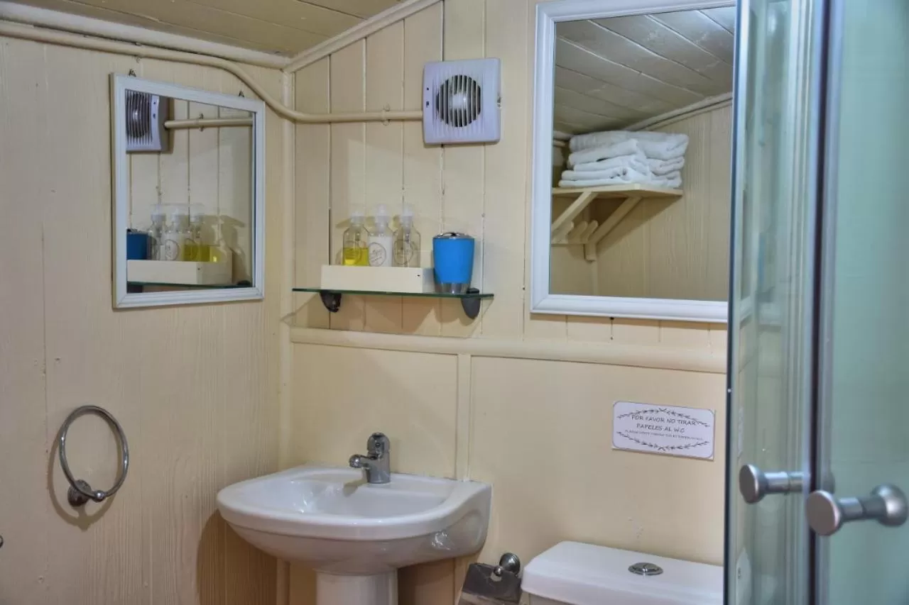 Bathroom in Hostal Triwe