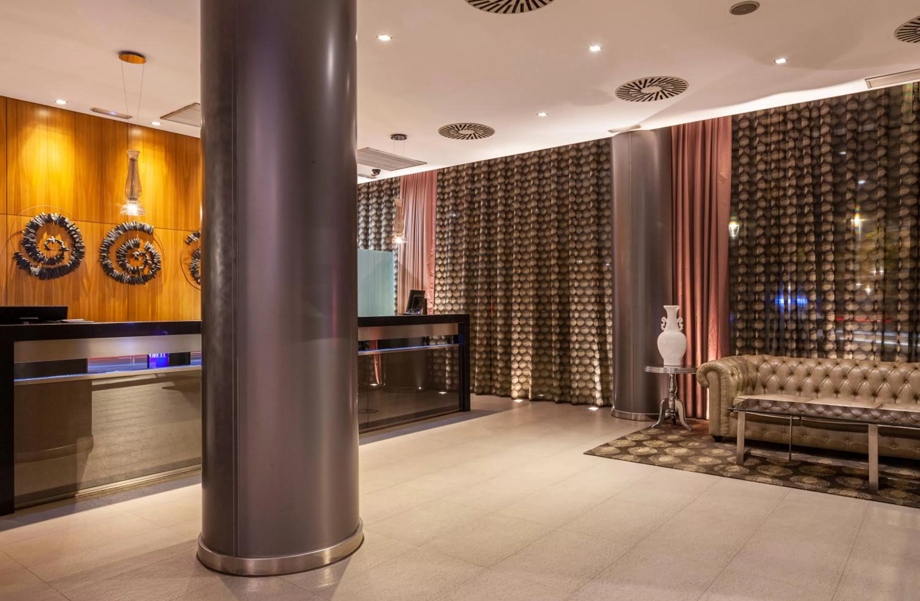 Lobby or reception in Porcel Torneo