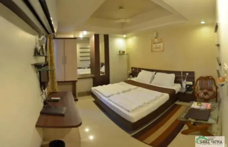 Deluxe Double Room - single occupancy in Hotel Shree Vatika Deluxe Double Room - single occupancy in Hotel Shree Vatika