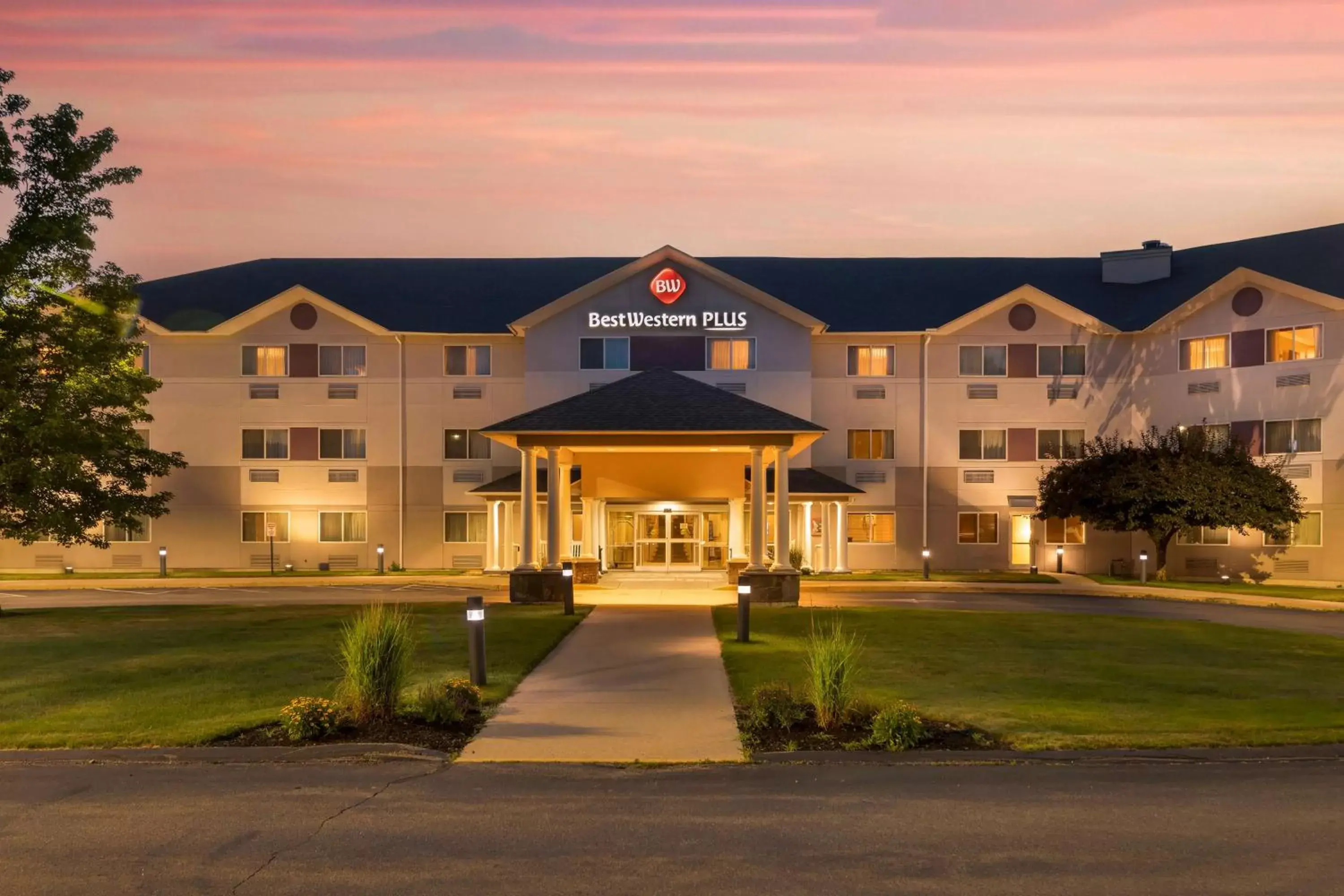 Best Western PLUS Executive Court Inn & Conference Center Best Western PLUS Executive Court Inn & Conference Center