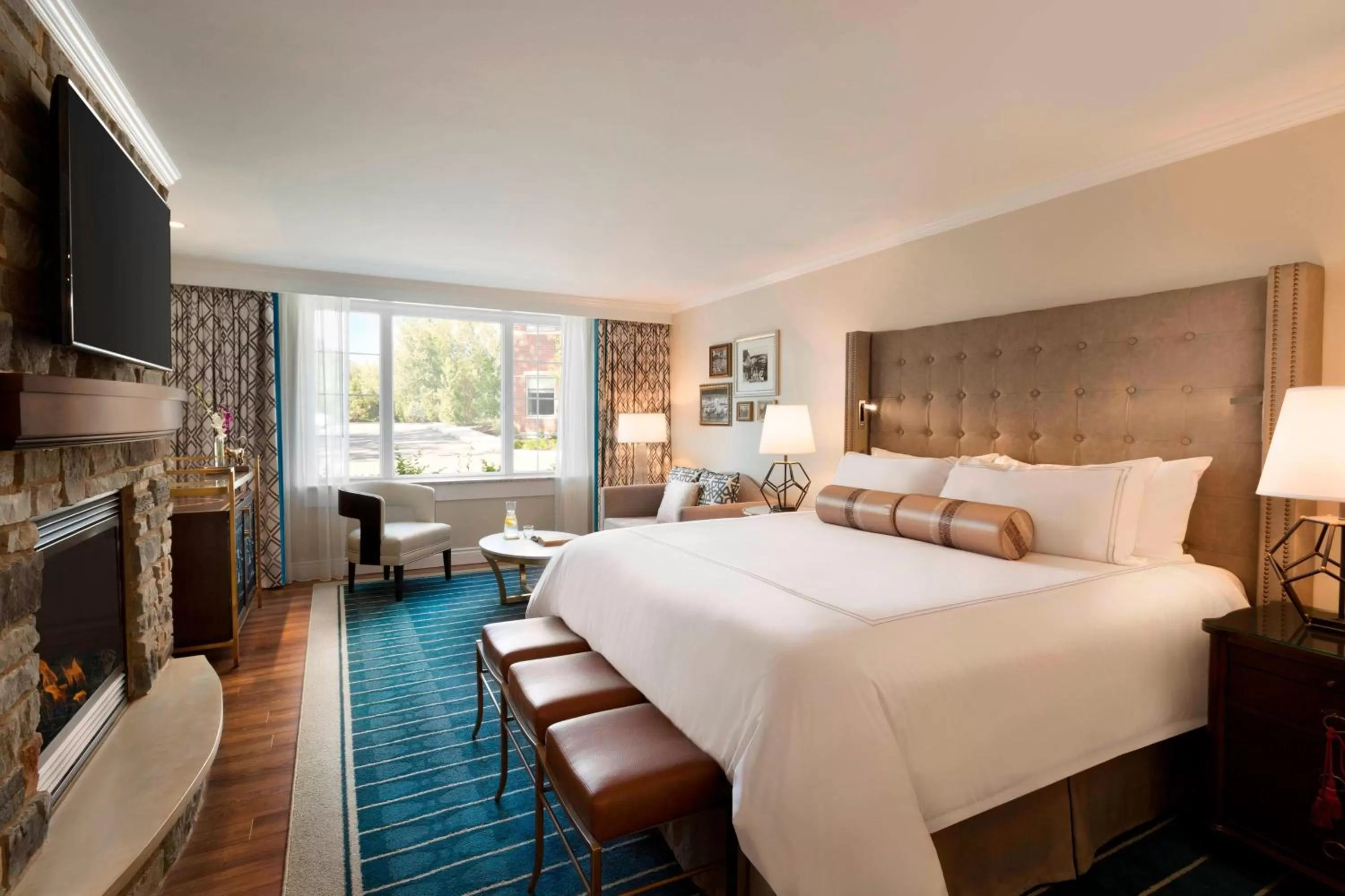 Photo of the whole room, Bed in Reikart House Buffalo, a Tribute Portfolio Hotel