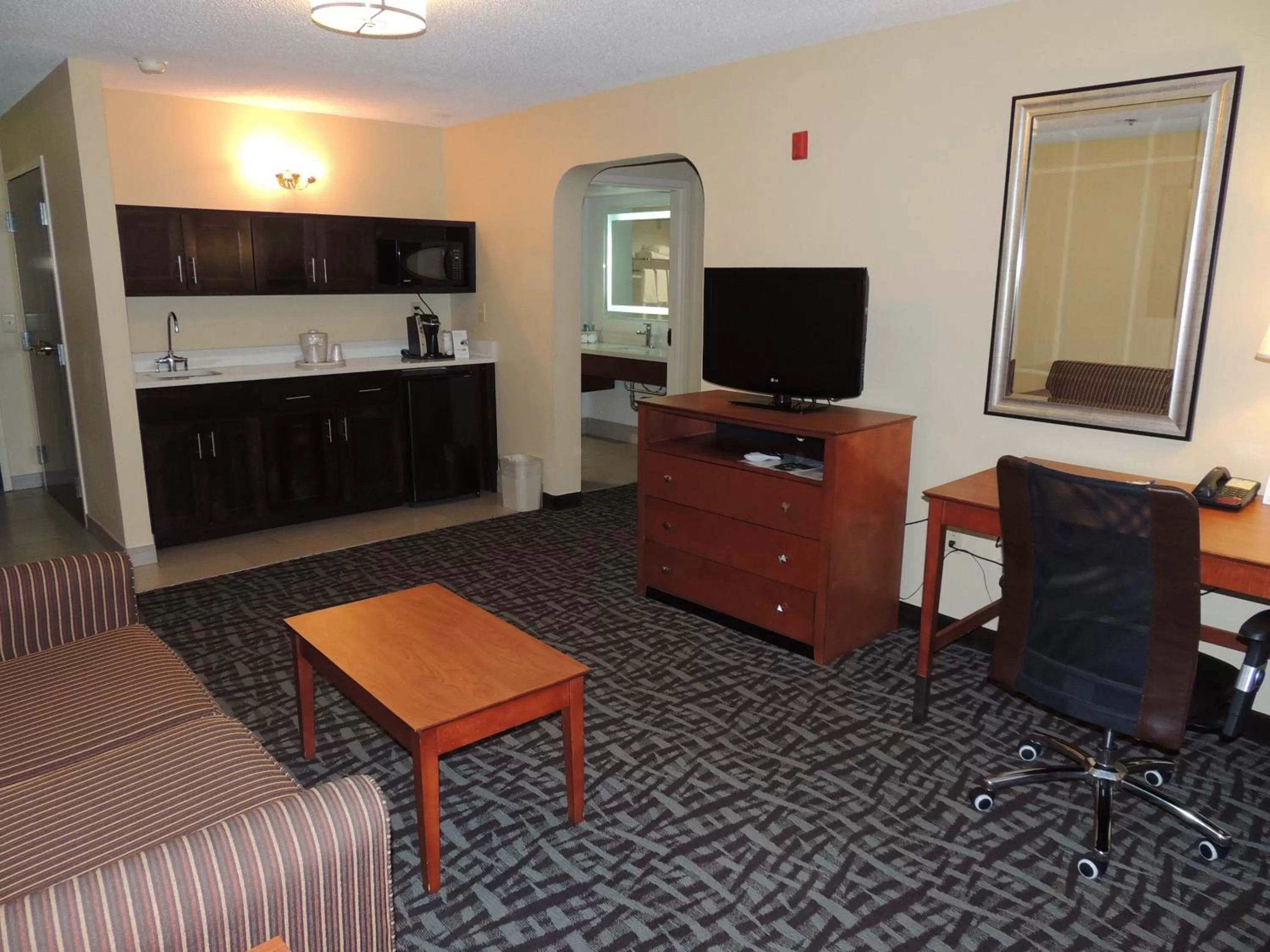 Photo of the whole room in Holiday Inn Express Trussville by IHG