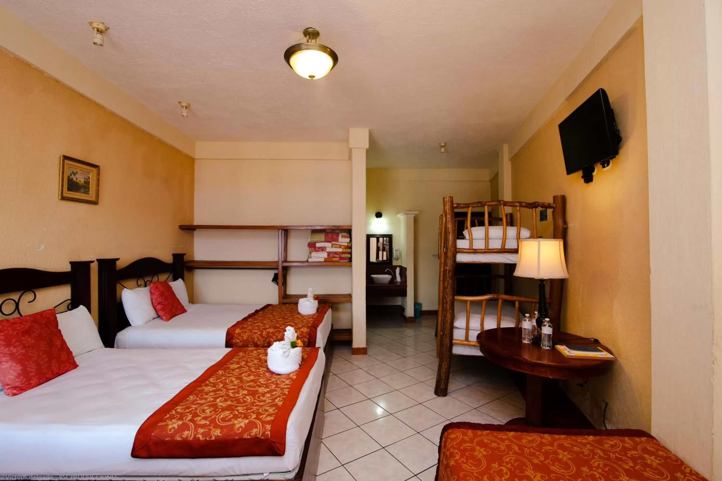 Photo of the whole room in Hotel Quinta Maya