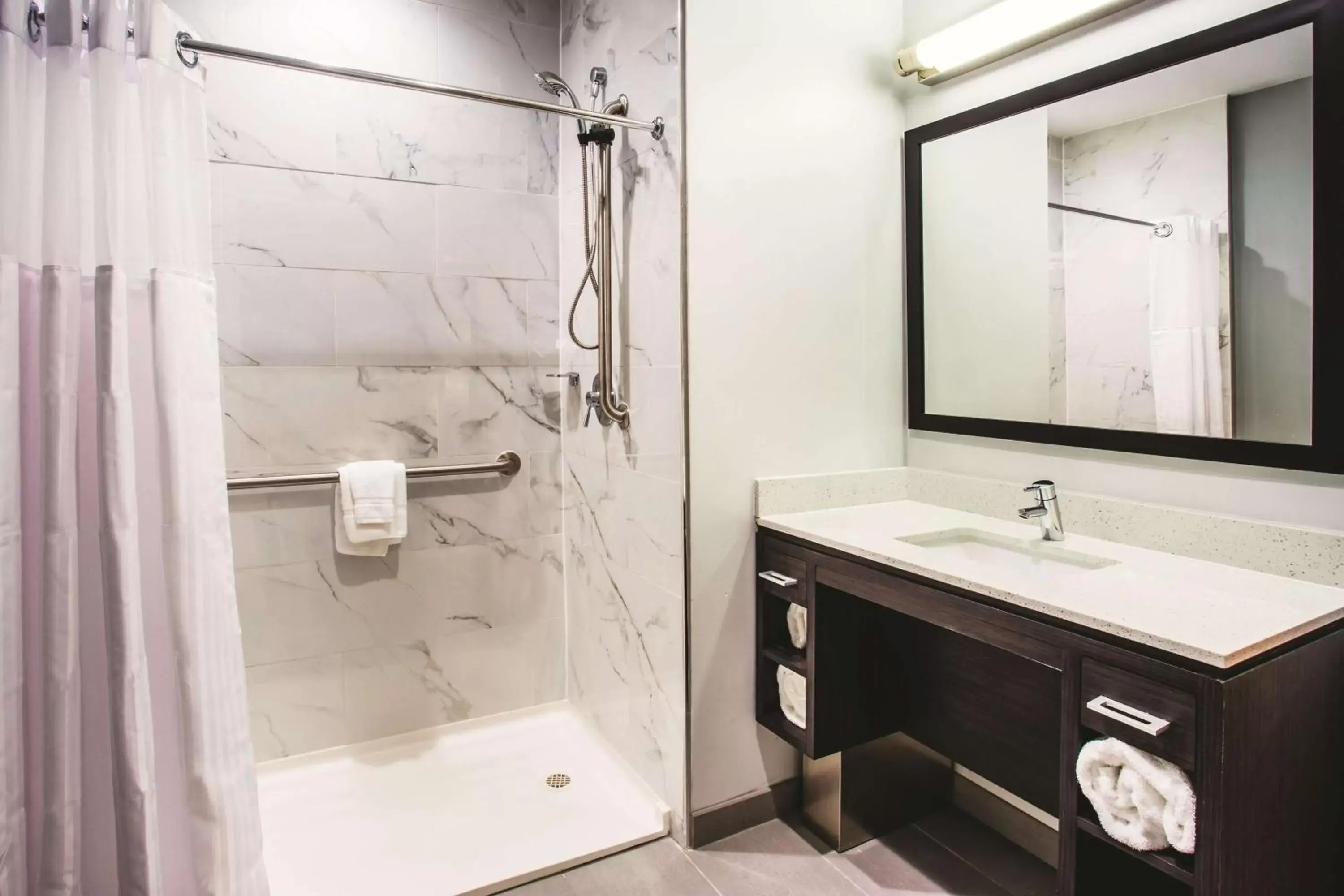 Queen Room in La Quinta by Wyndham Inner Harbor Downtown Queen Room in La Quinta by Wyndham Inner Harbor Downtown