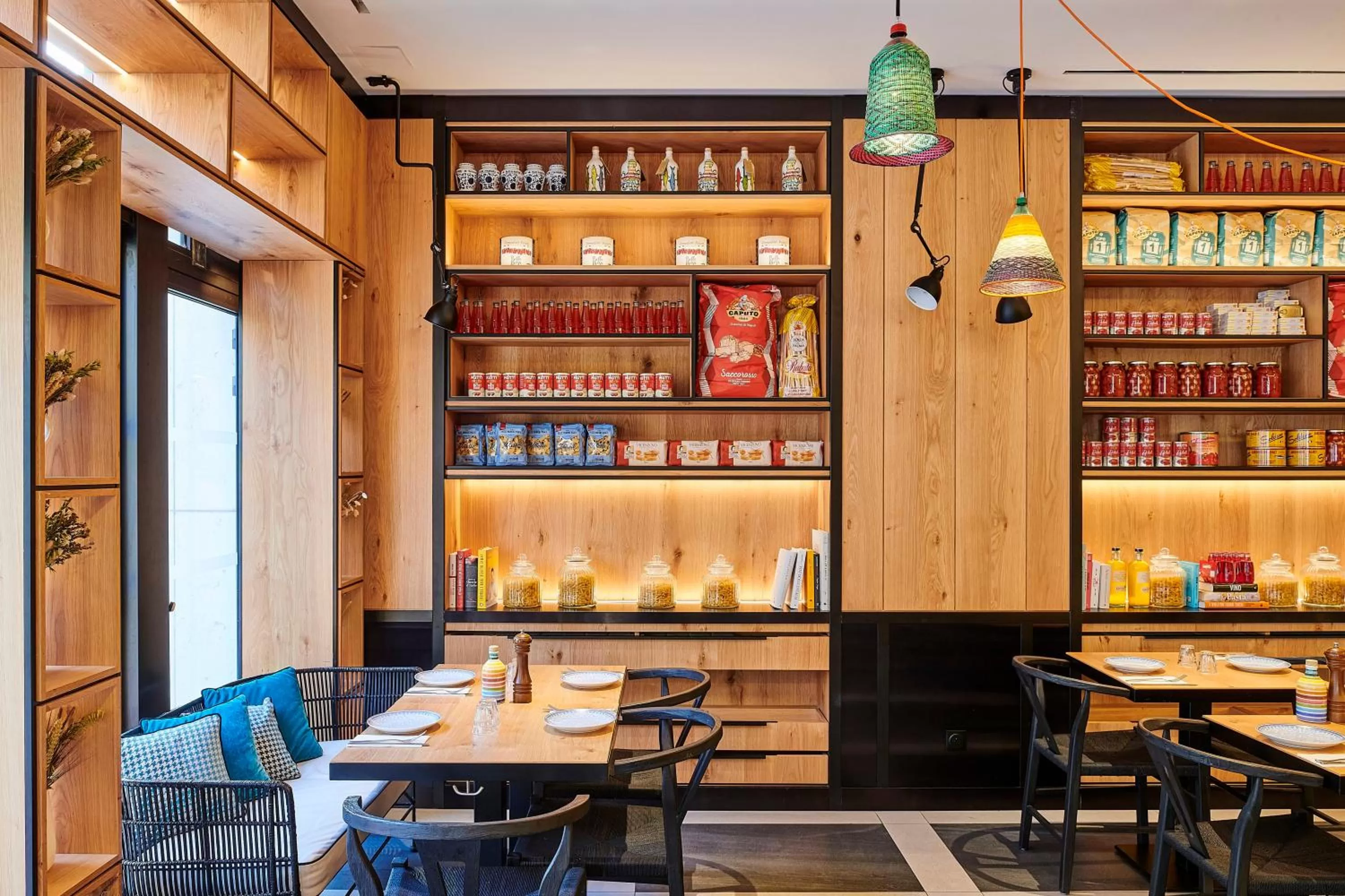 Restaurant/places to eat in Holiday Inn Nice by IHG