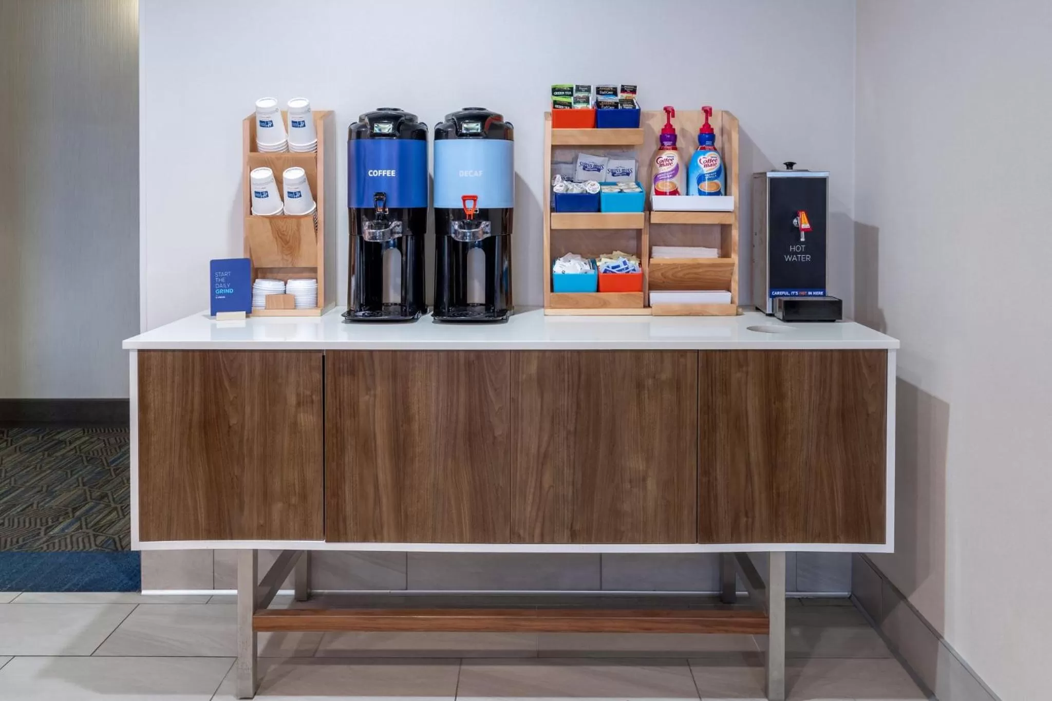 Breakfast in Holiday Inn Express Hotel & Suites-St. Paul by IHG