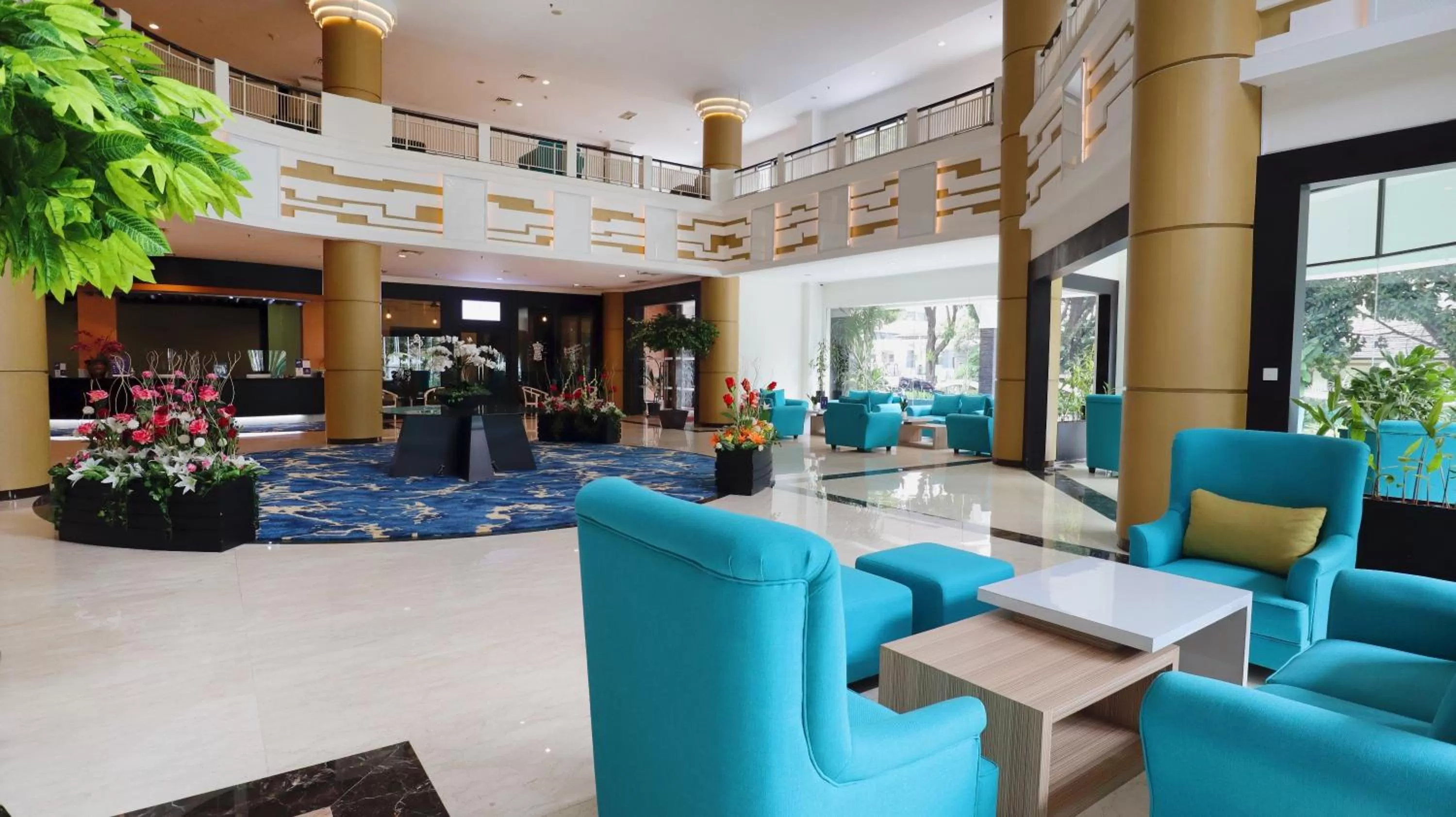 Lounge/Bar in Vue Palace, ARTOTEL Curated