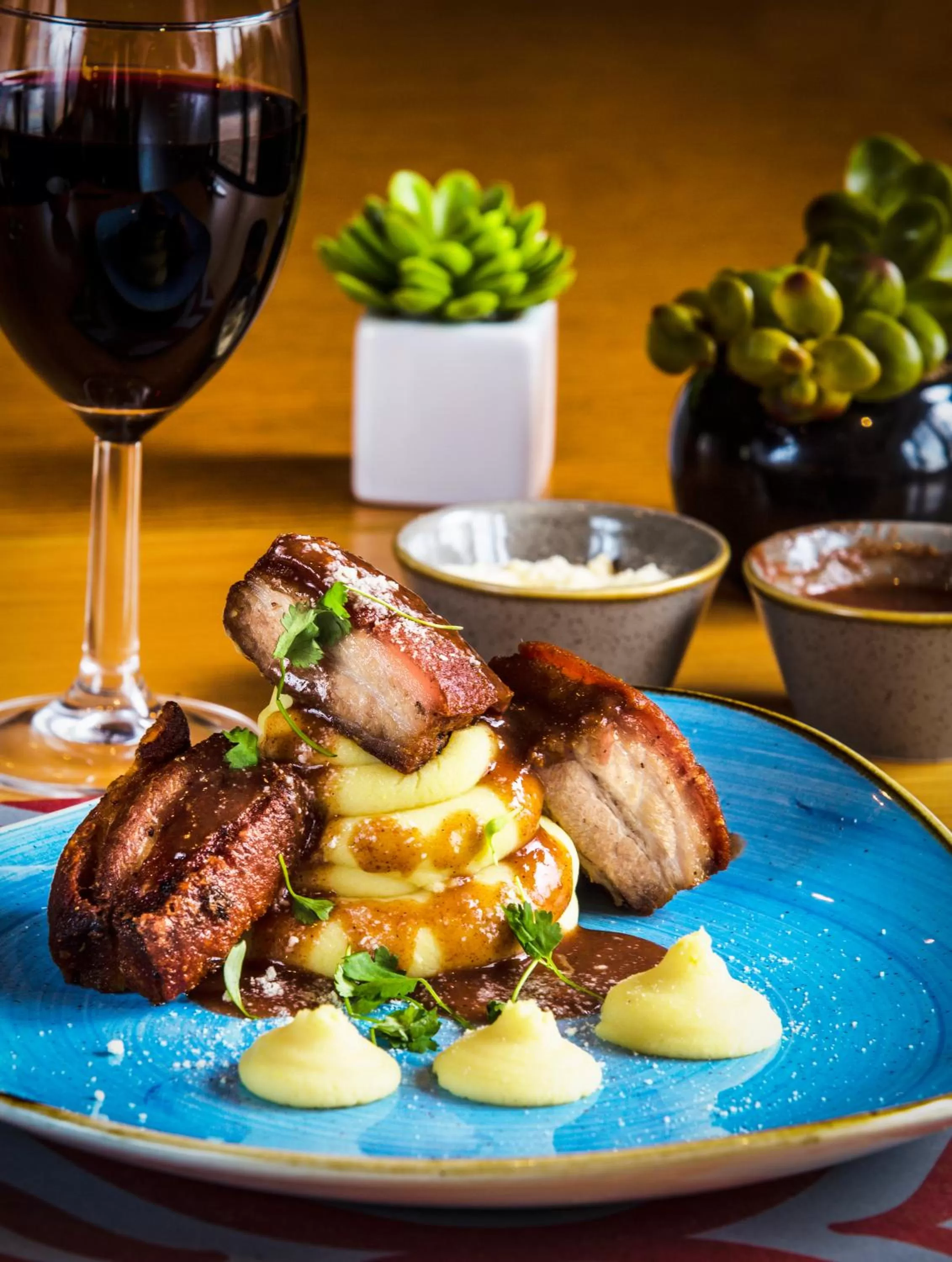 Meals in RH Hotel & Apartments - Pretoria