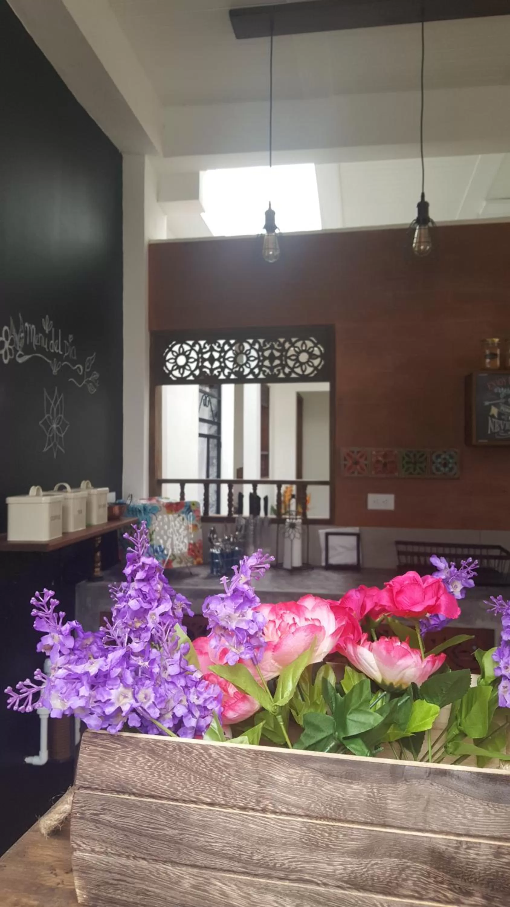 Restaurant/Places to Eat in Casa Ensueño Hogar Boutique