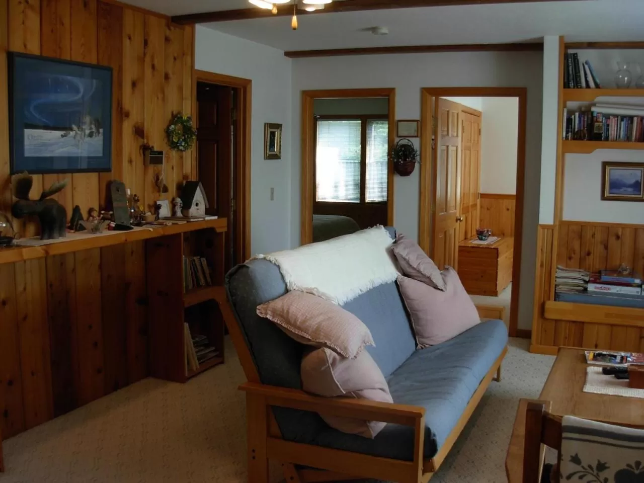 Living room in Alaska Chalet Bed & Breakfast