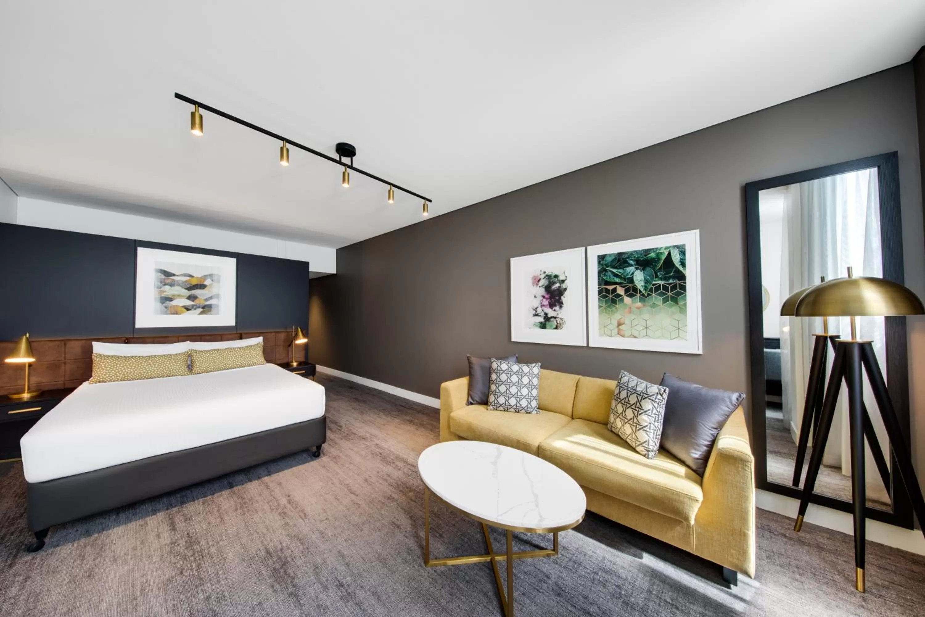 Bedroom, Bed in Vibe Hotel Sydney