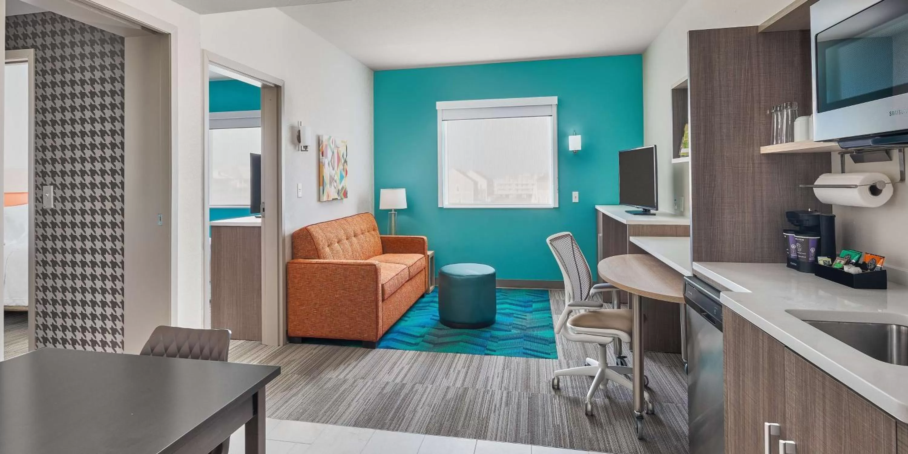 One-Bedroom Queen Suite - Non-Smoking in Home2 Suites by Hilton Ocean City Bayside