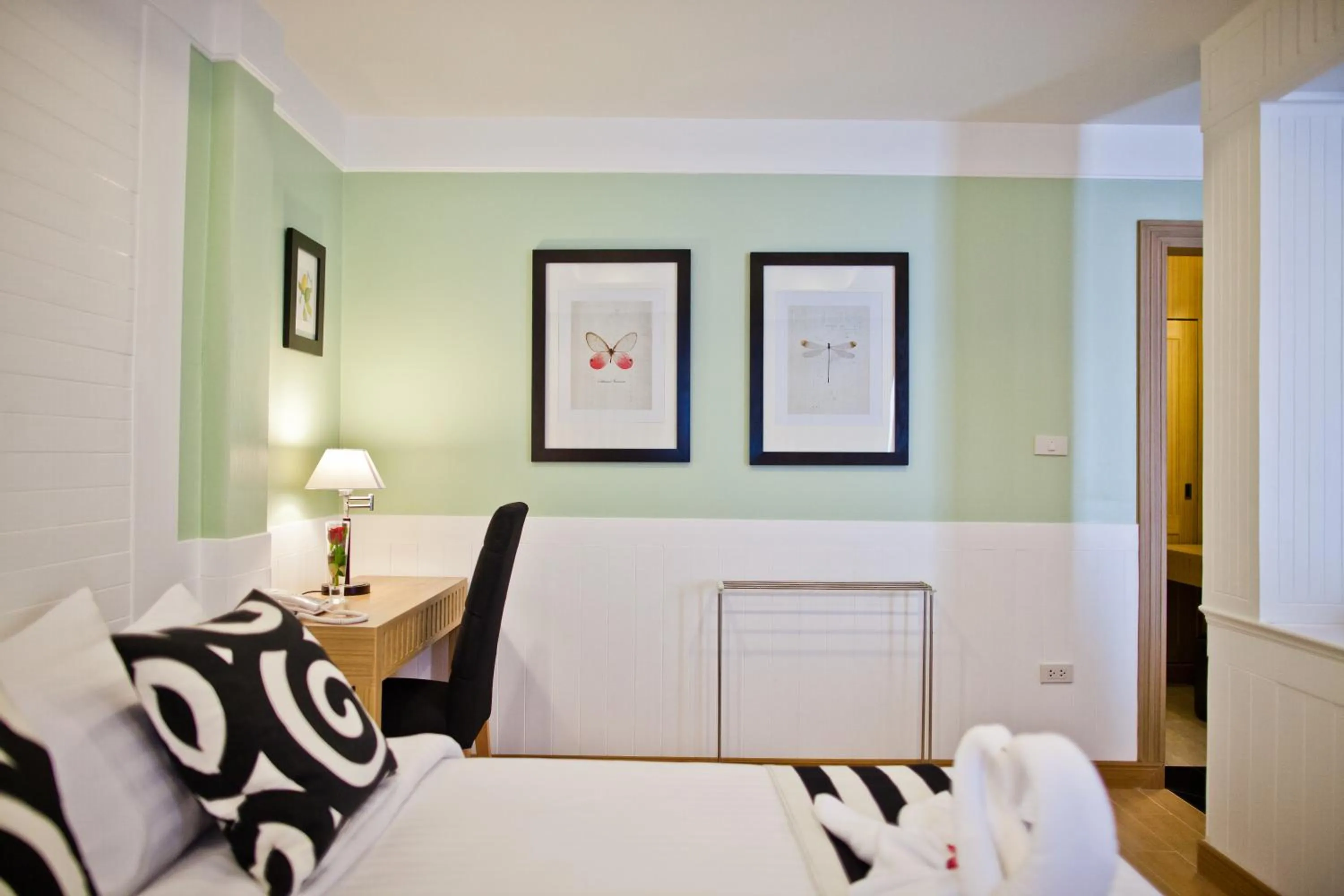 Photo of the whole room, Bed in Paradise Hotel Udonthani