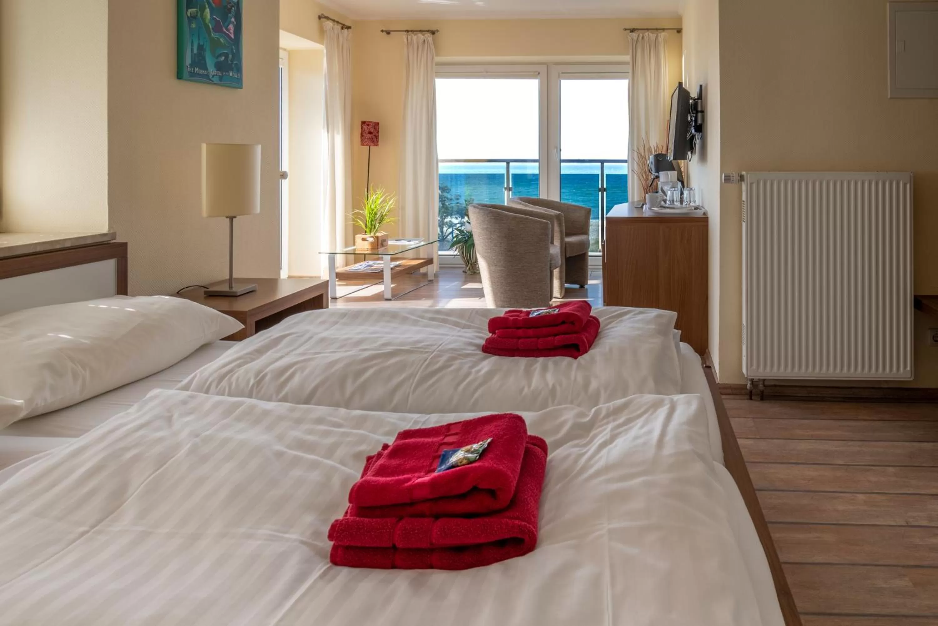 Photo of the whole room, Bed in Seaside-Strandhotel