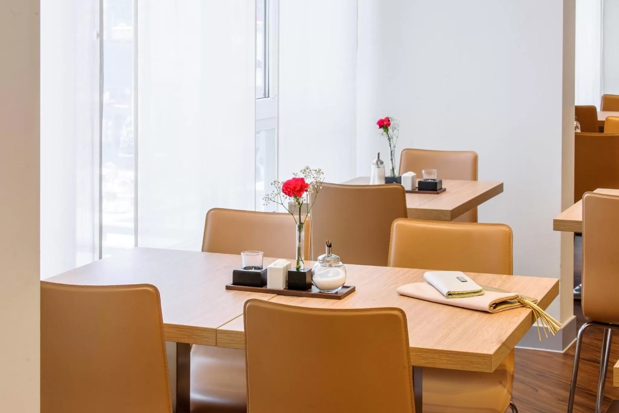 Restaurant/places to eat in ibis Jena City