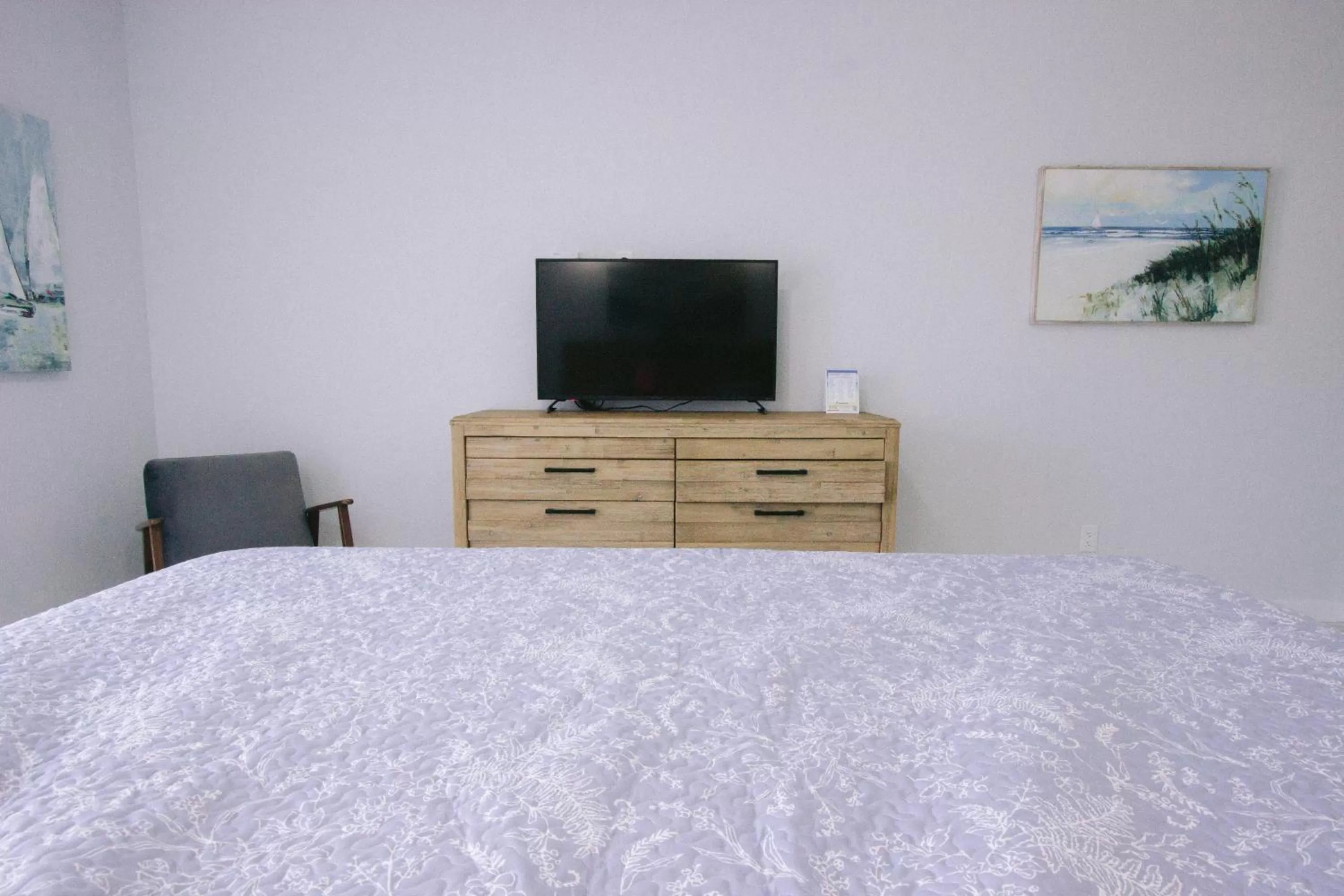 Bed in Vistalmar Beach Resort