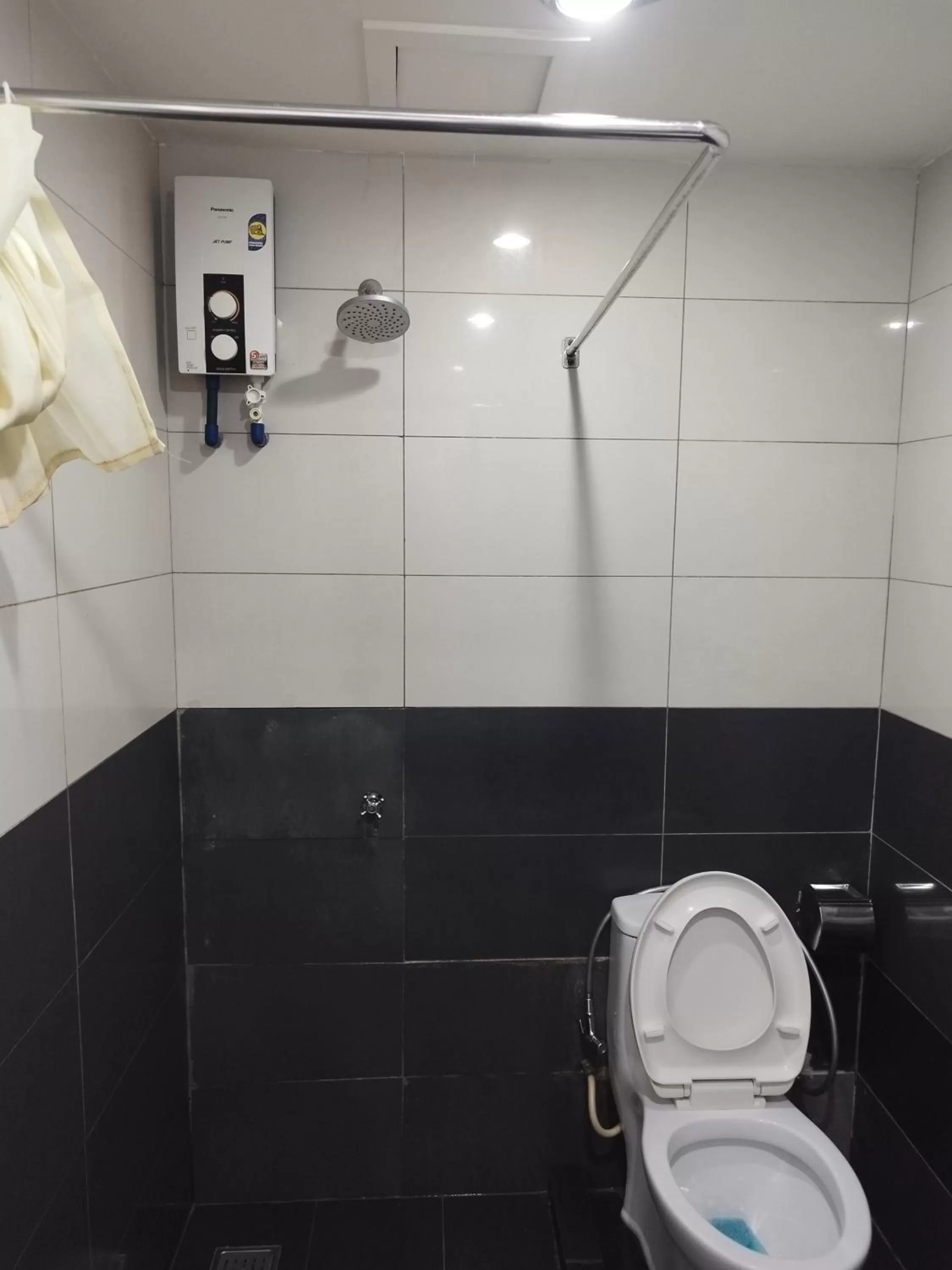 Bathroom in Marine Bay Hotel