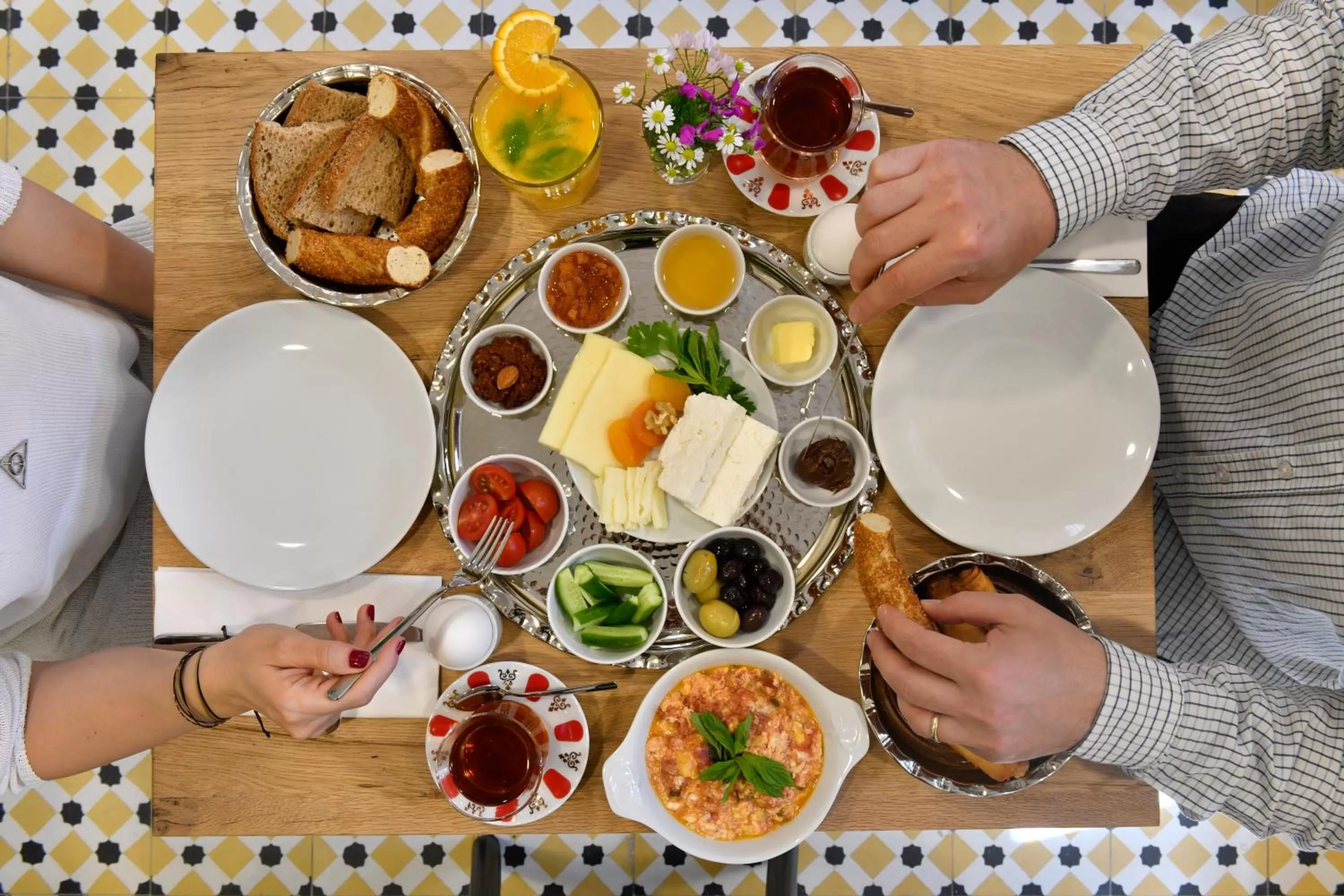 Breakfast in Agras Istanbul