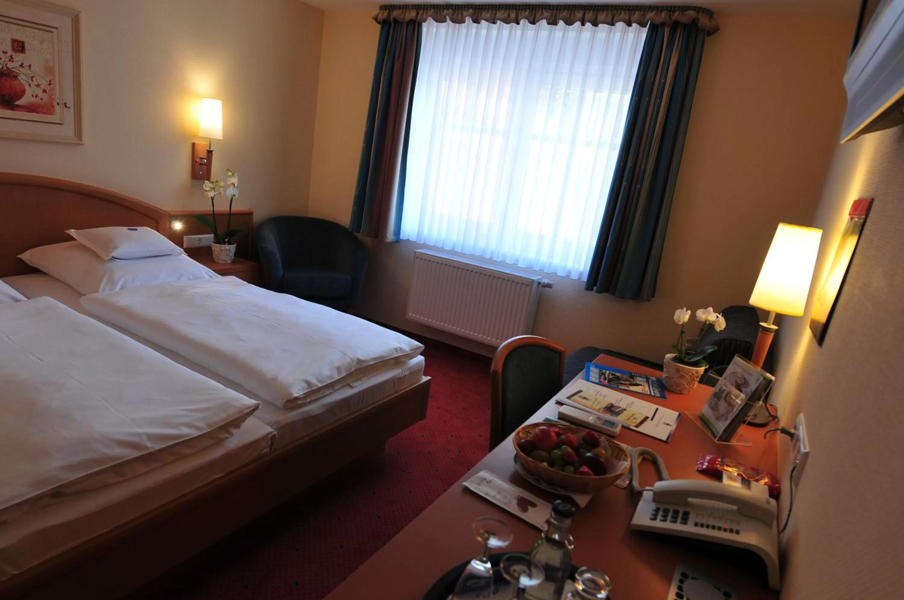 Day, Bed in Flair Hotel Deutsches Haus