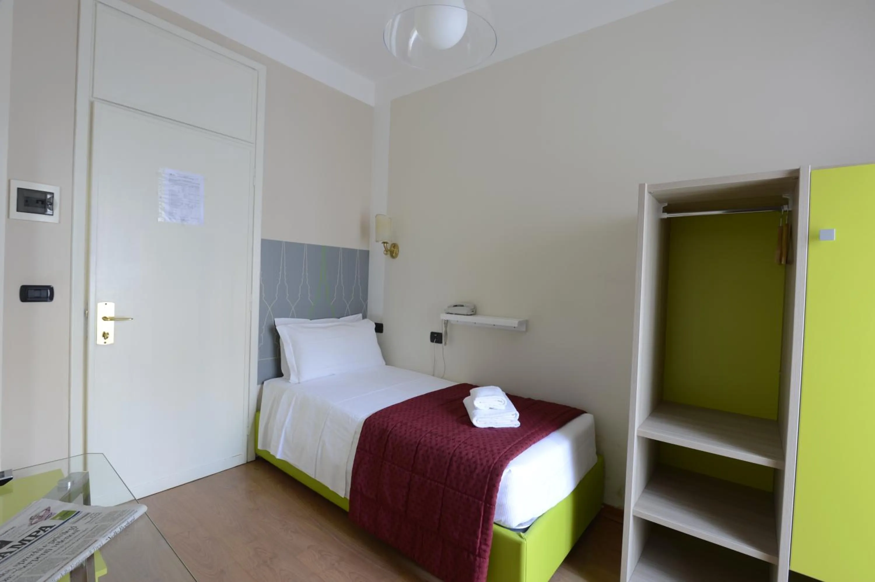 Photo of the whole room in Hotel Tourist