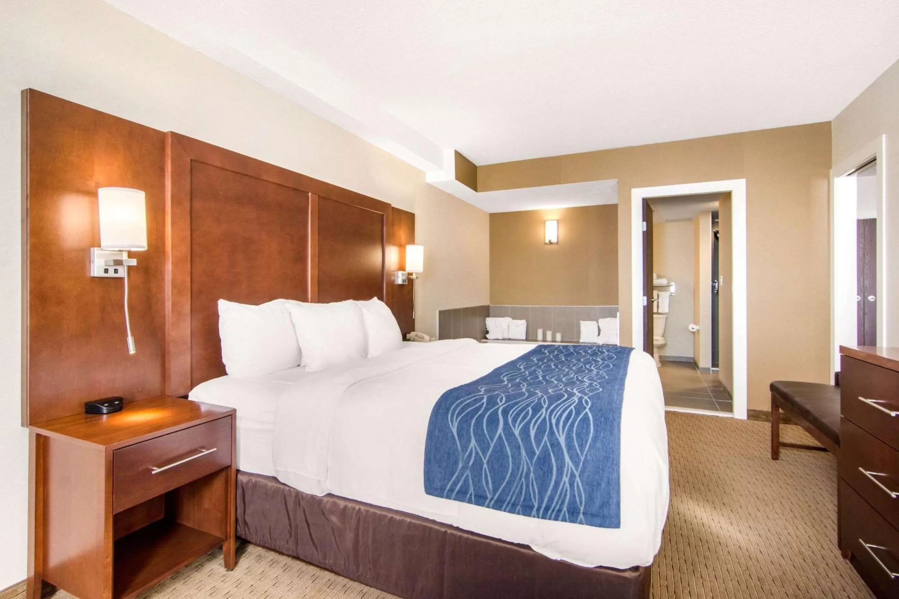 Bedroom, Bed in Comfort Inn & Suites