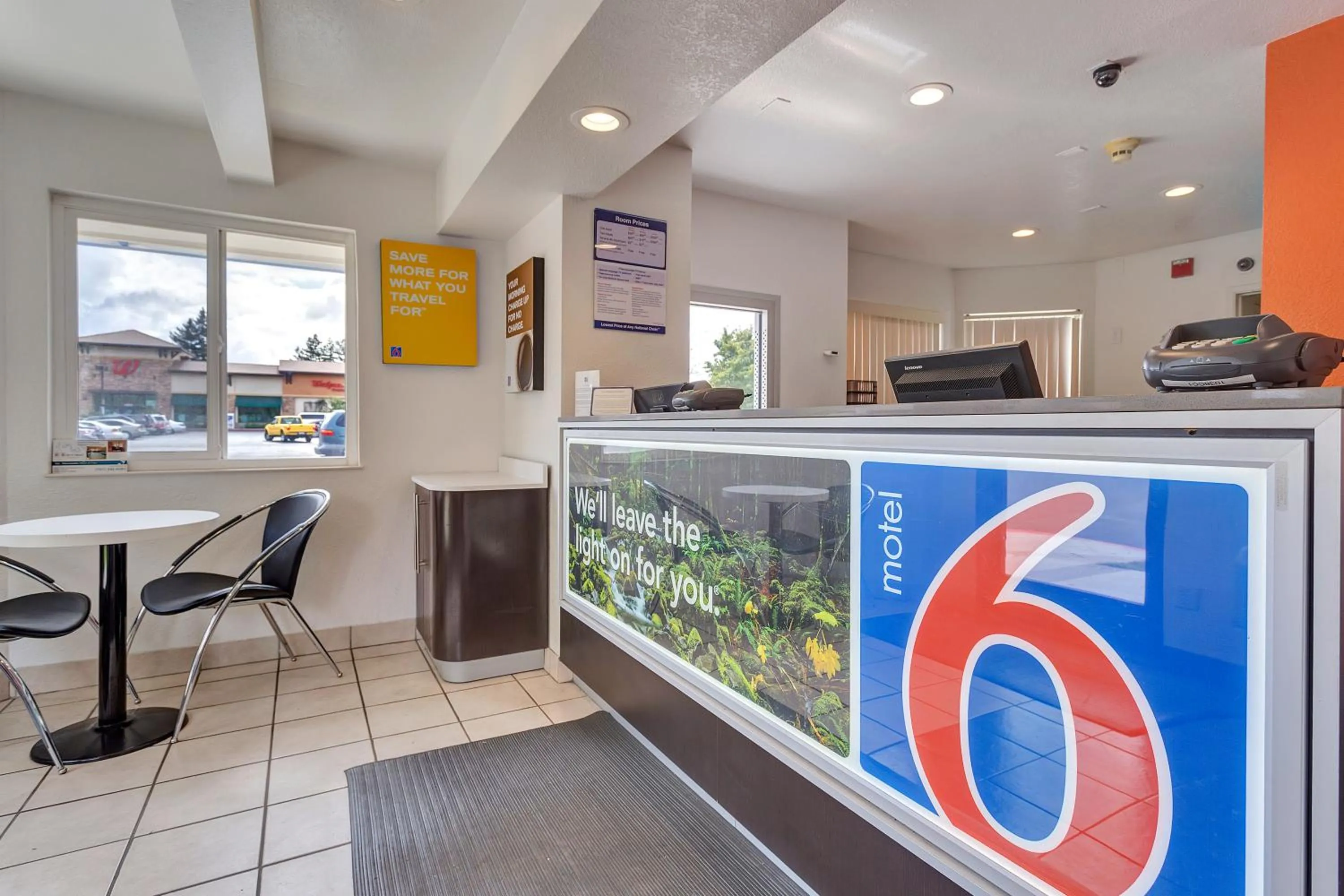 Lobby or reception in Motel 6-Rohnert Park, CA