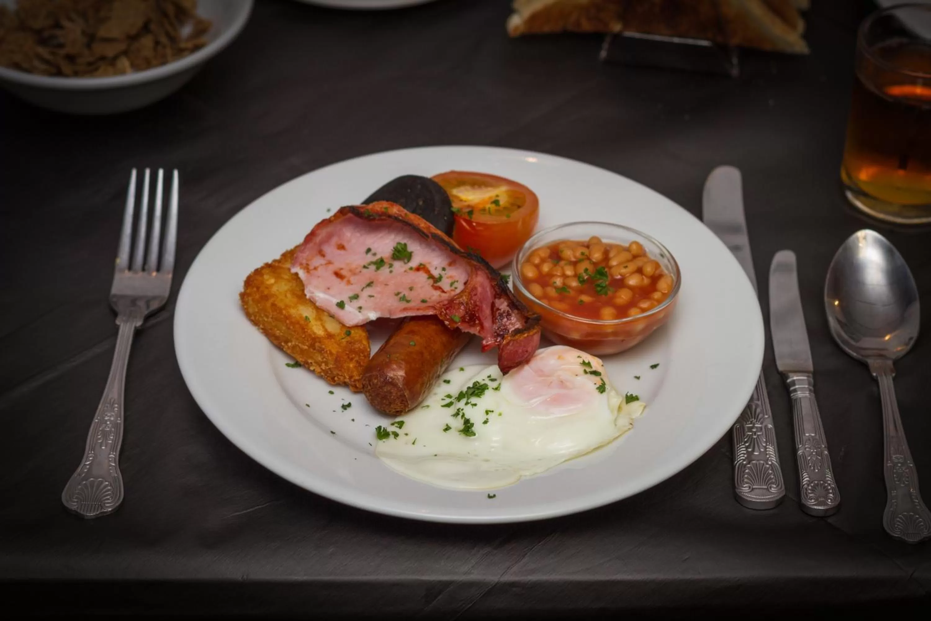 English/Irish breakfast, Food in The Sandringham Court Hotel & Sports Bar-Groups Welcome here-High Speed Wi-Fi