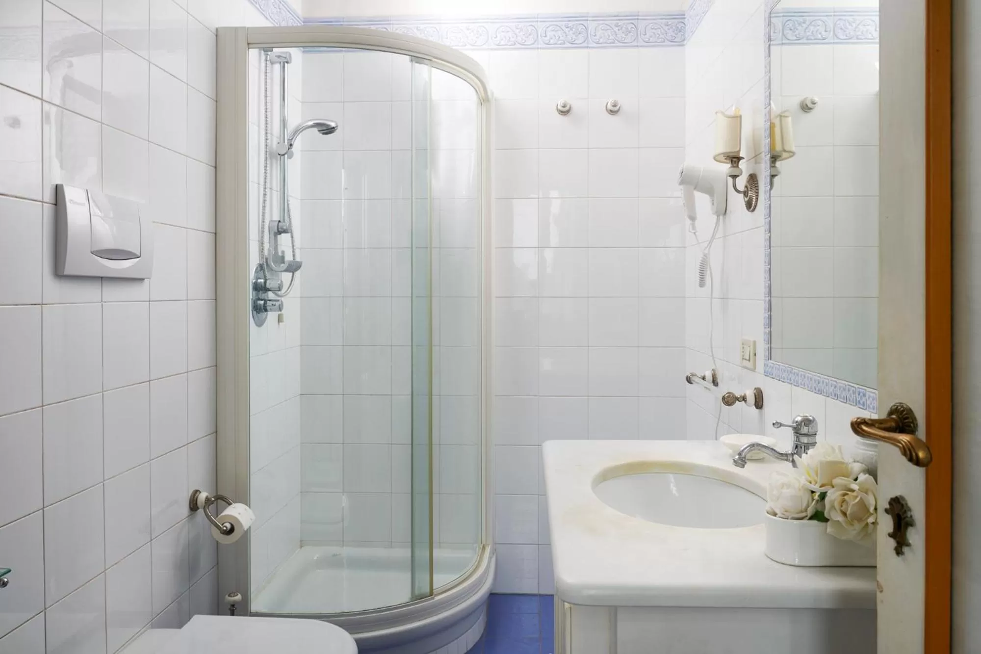 Bathroom in Villa Stecchini