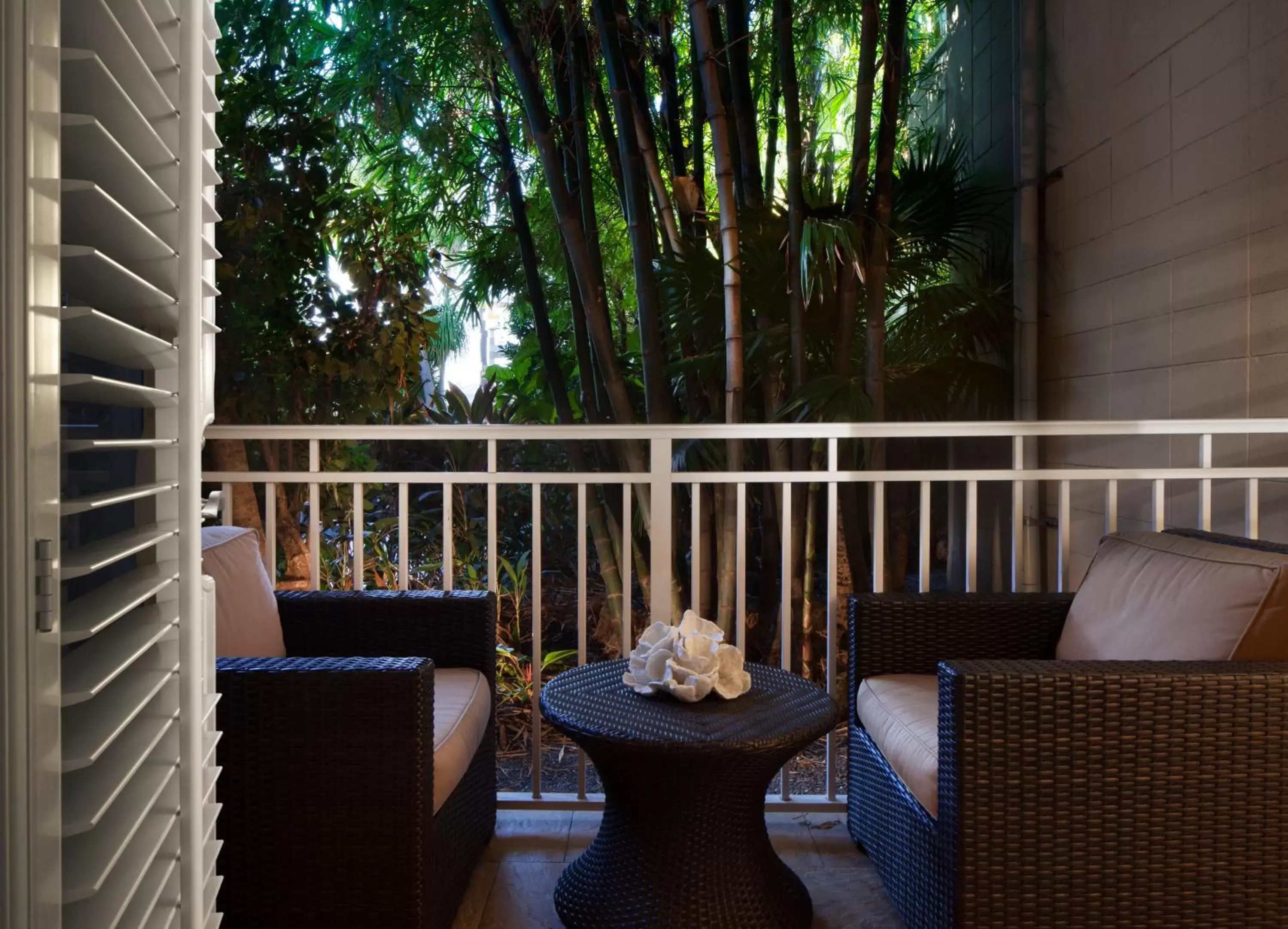 King Room with Garden View in Pier House Resort & Spa King Room with Garden View in Pier House Resort & Spa