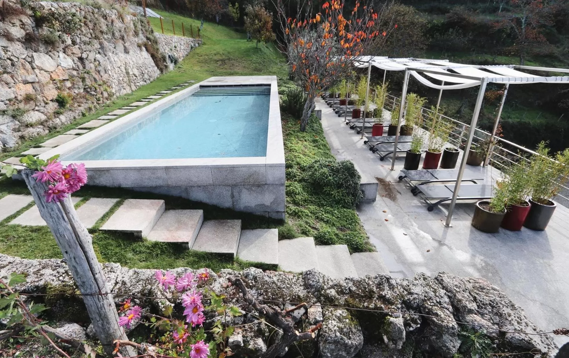 Swimming pool in Casas Da Lapa, Nature & Spa Hotel