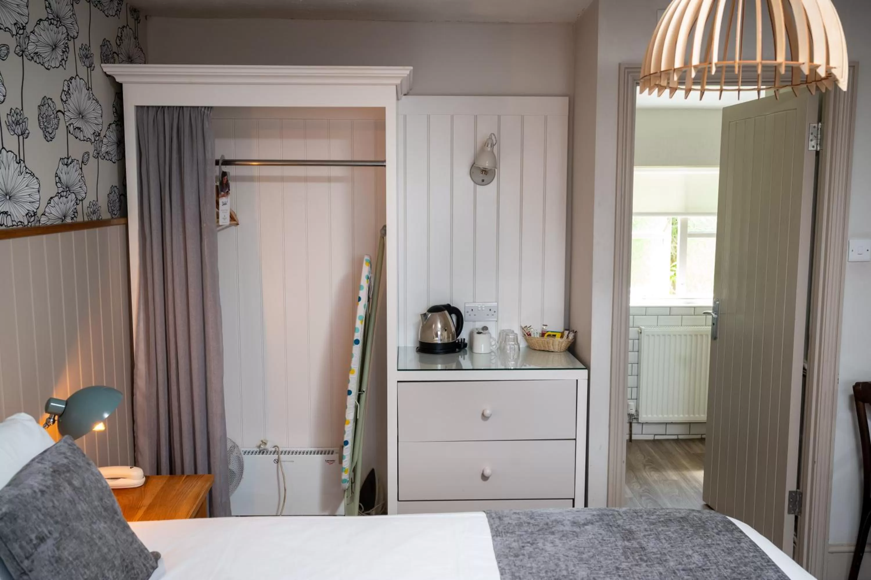 Bedroom, Bed in Cedars Inn by Greene King Inns