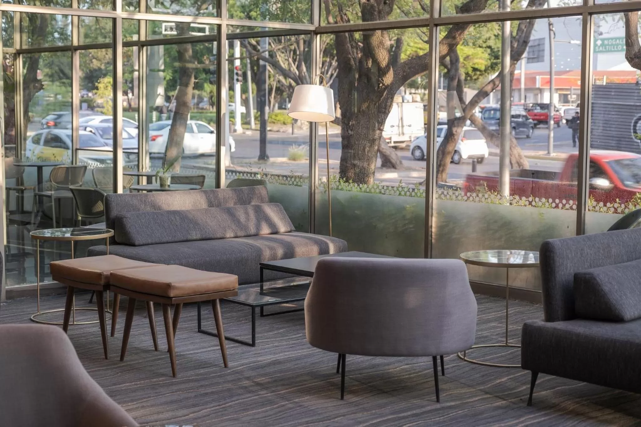 Lounge or bar in Holiday Inn Guadalajara Select by IHG
