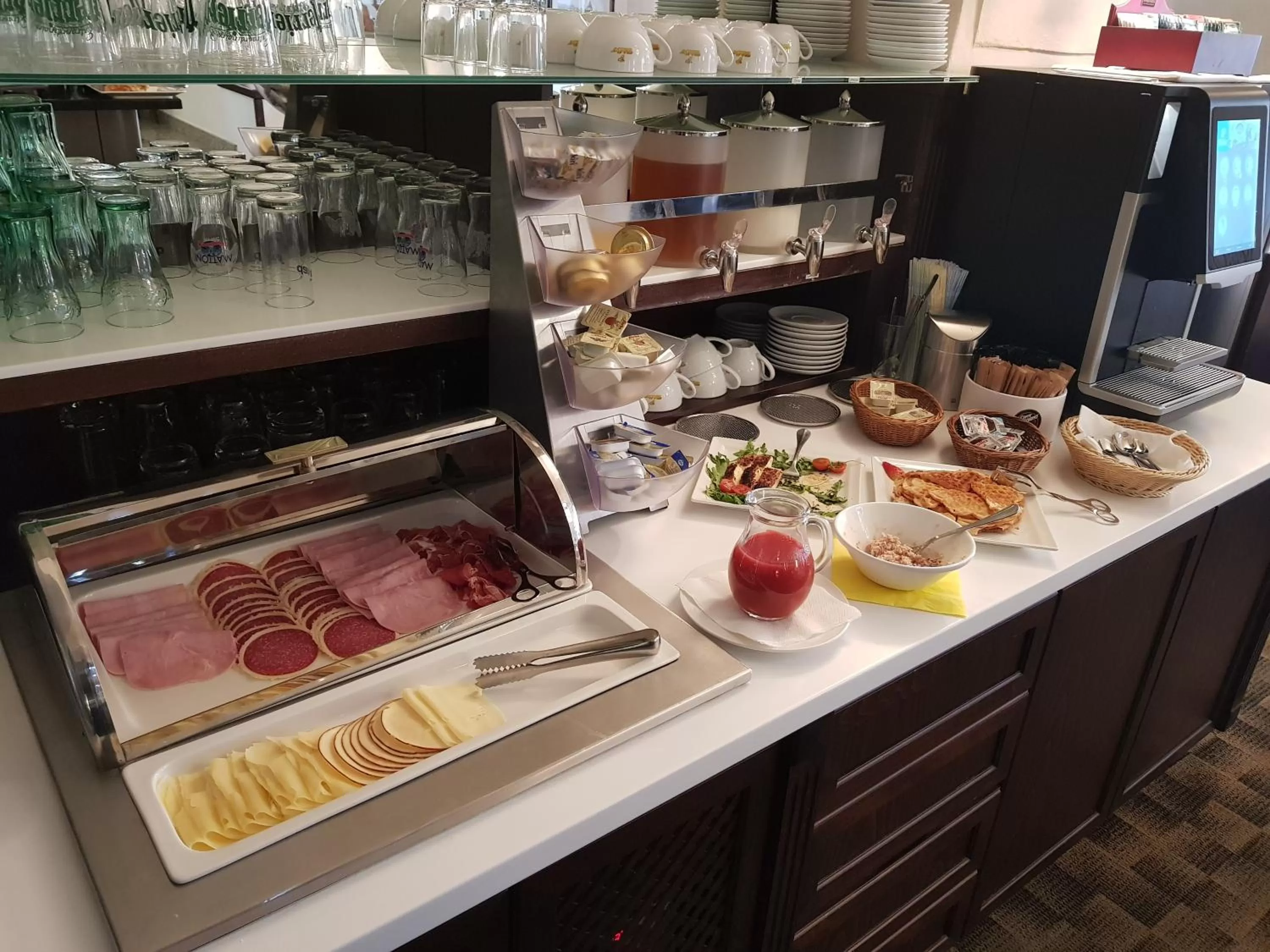 Buffet breakfast in Hotel Grand