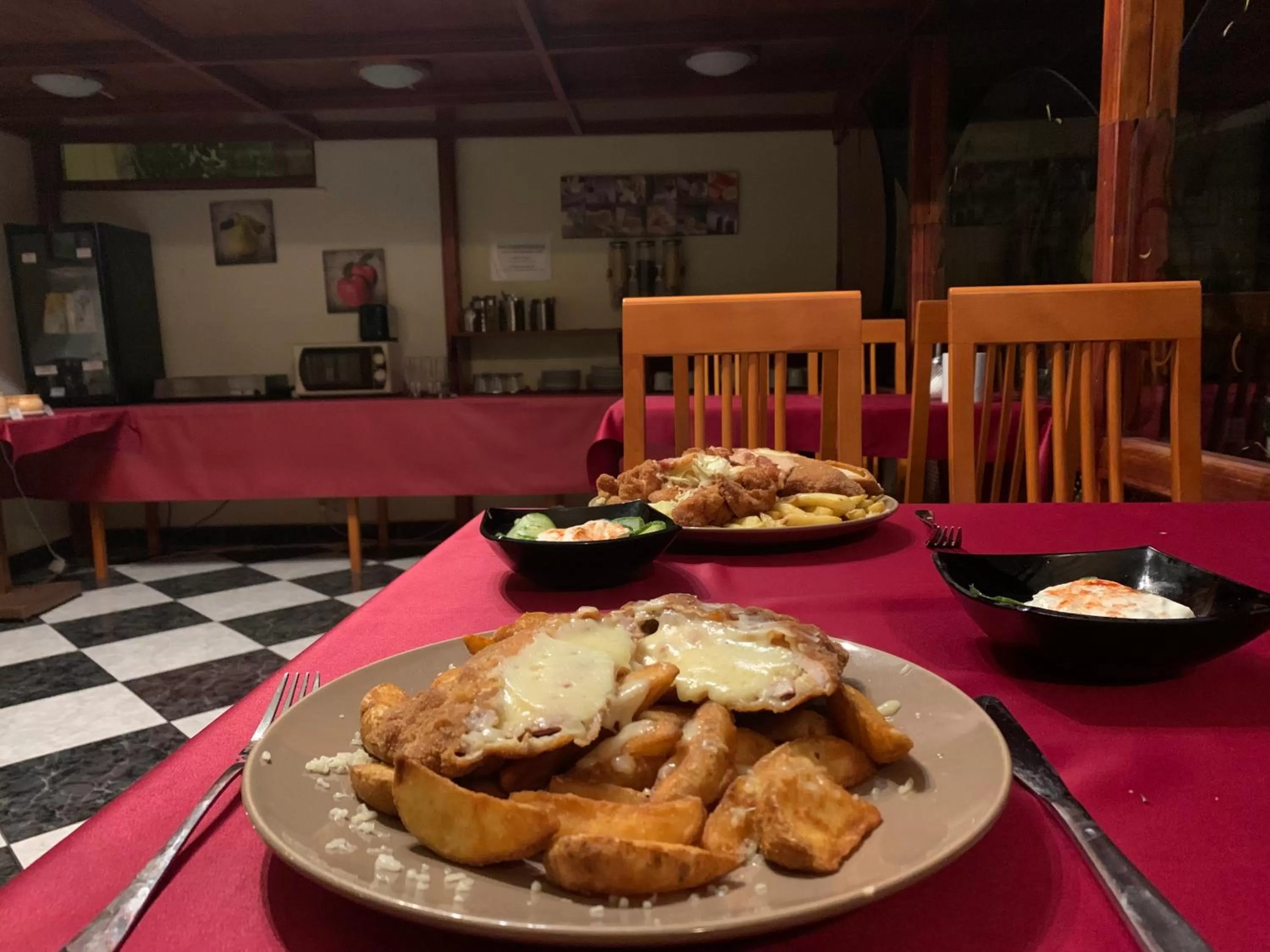 Restaurant/places to eat in Várfal Wellness Panzió