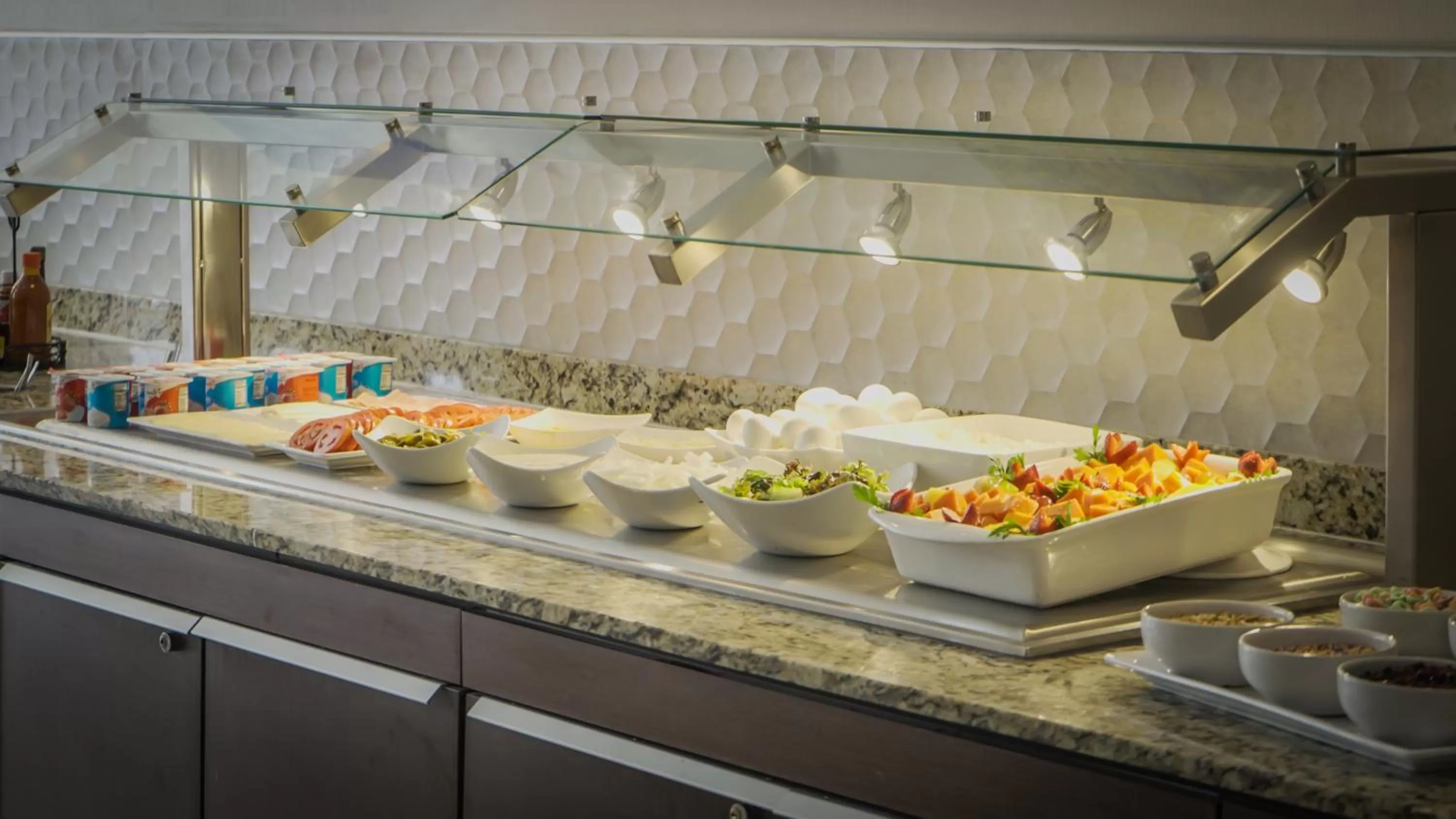 Food in Staybridge Suites Guadalajara Expo by IHG