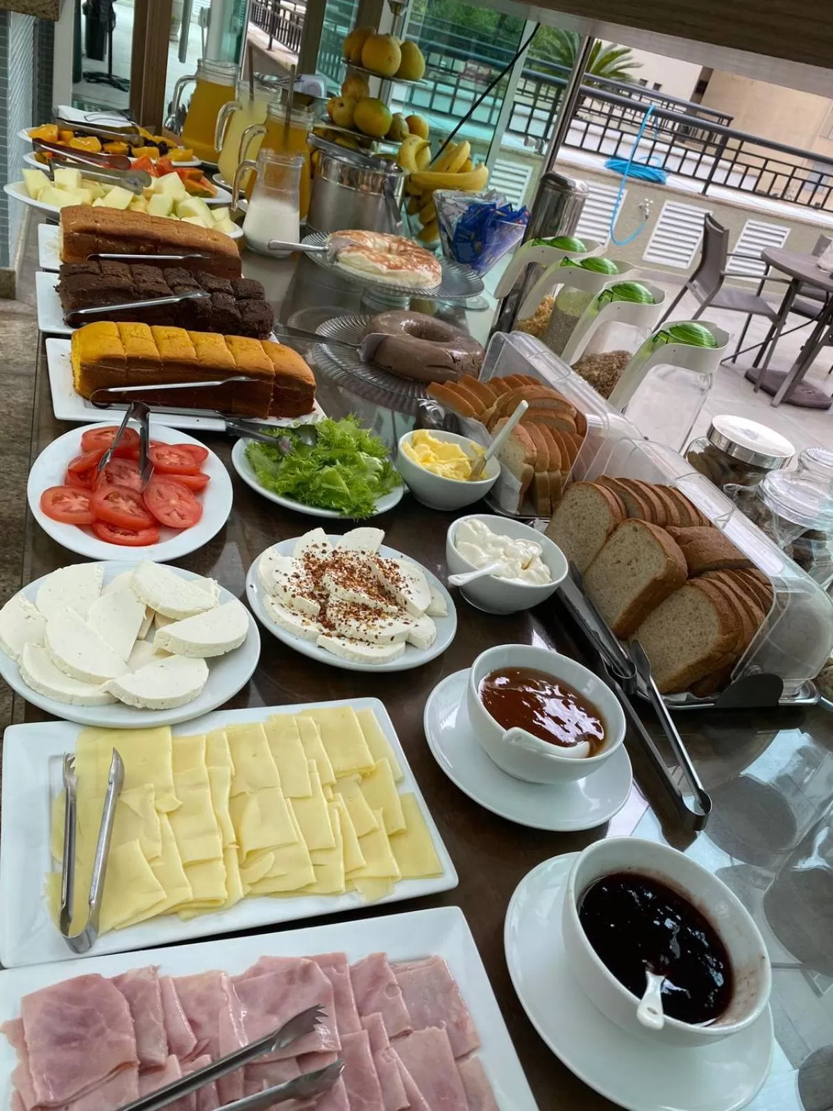 Restaurant/places to eat in Upper Hotel