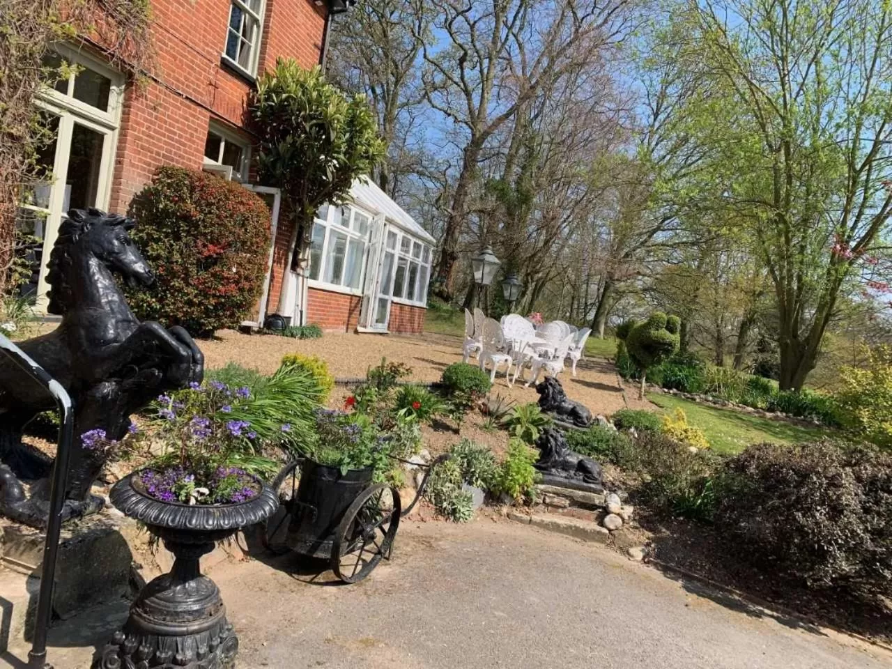 Scarborough Hill Country Inn