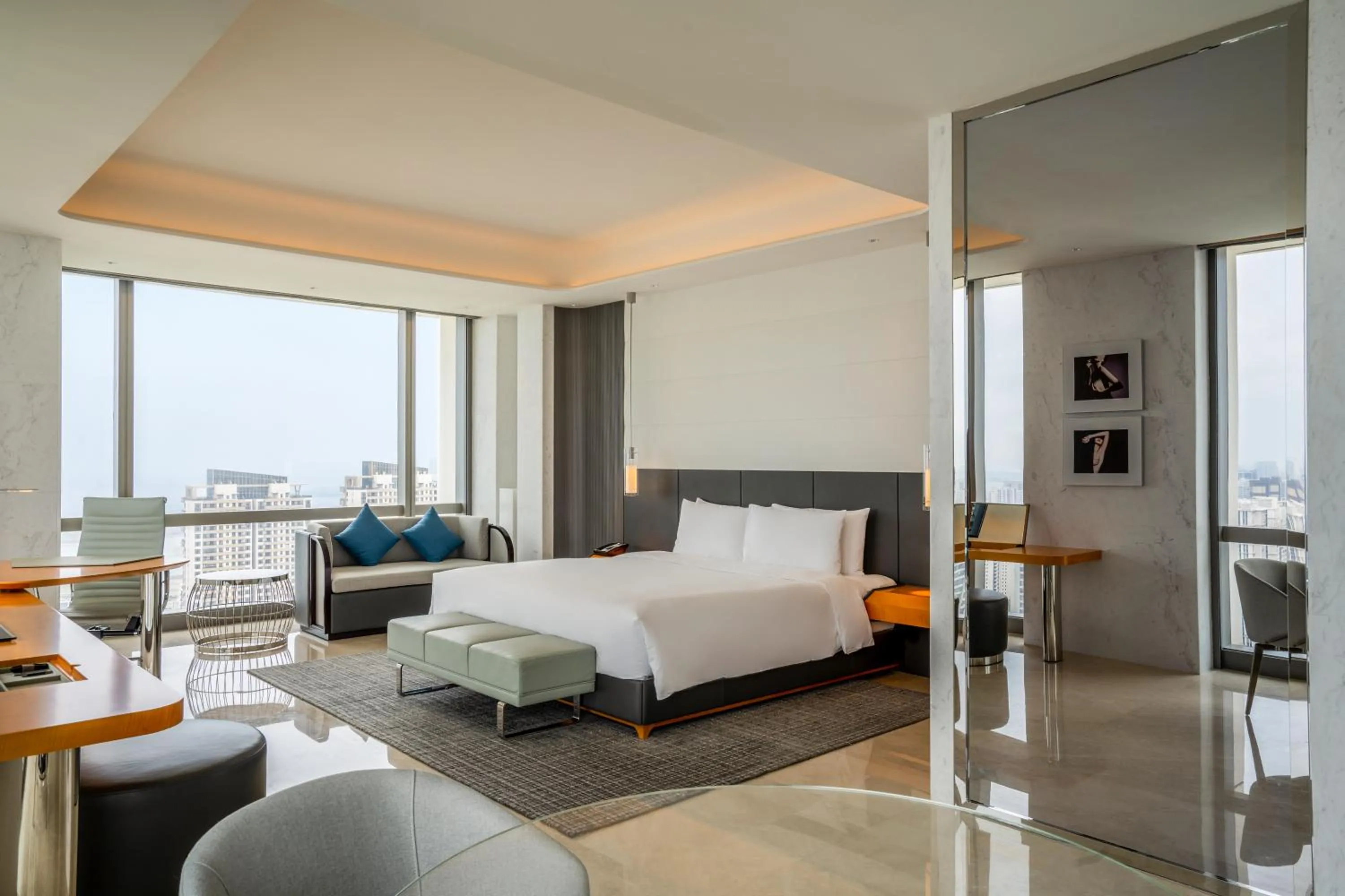 Bedroom, Bed in Sofitel Haikou