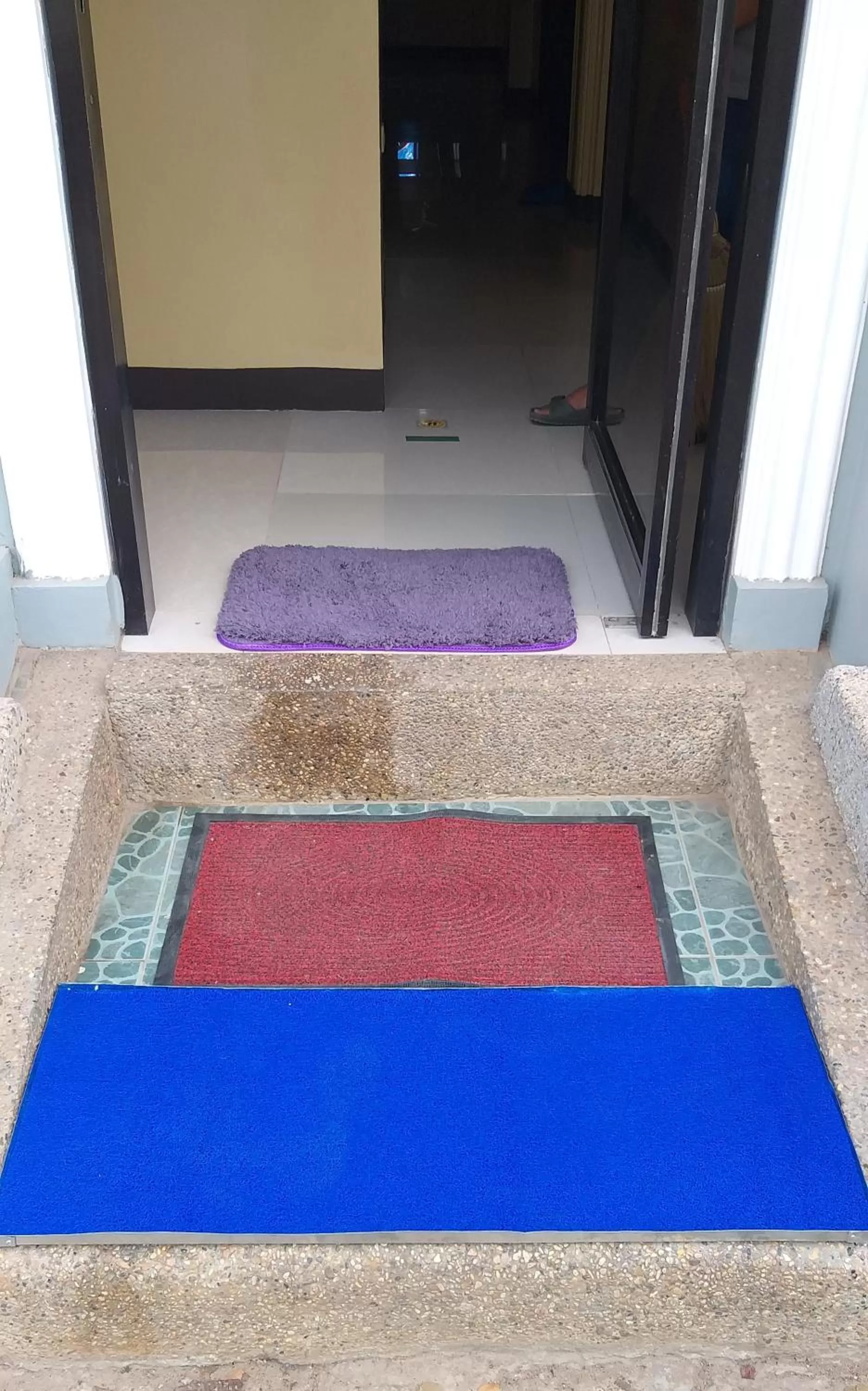 Facade/entrance in Divine Castle Travelers Inn