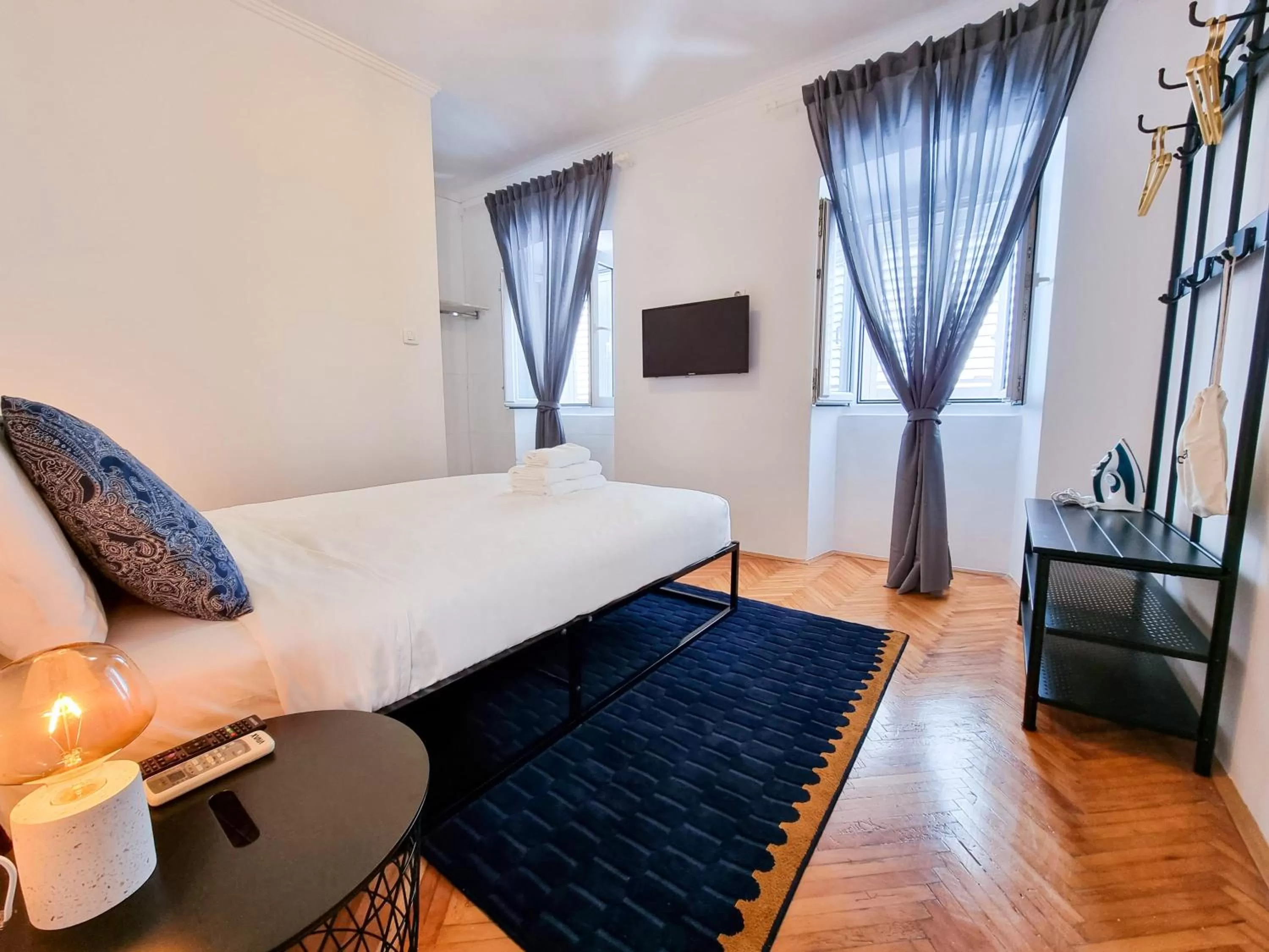 Bedroom, Bed in De Spot Guest House - Pile Old Town Gate