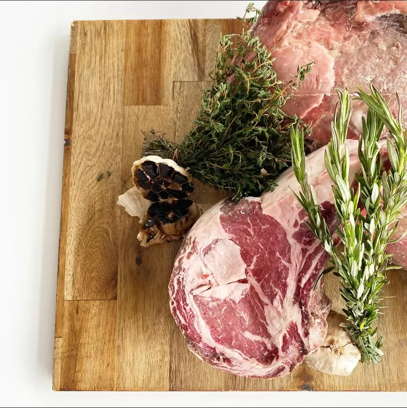 Food and drinks in The Astor Hotel Motel