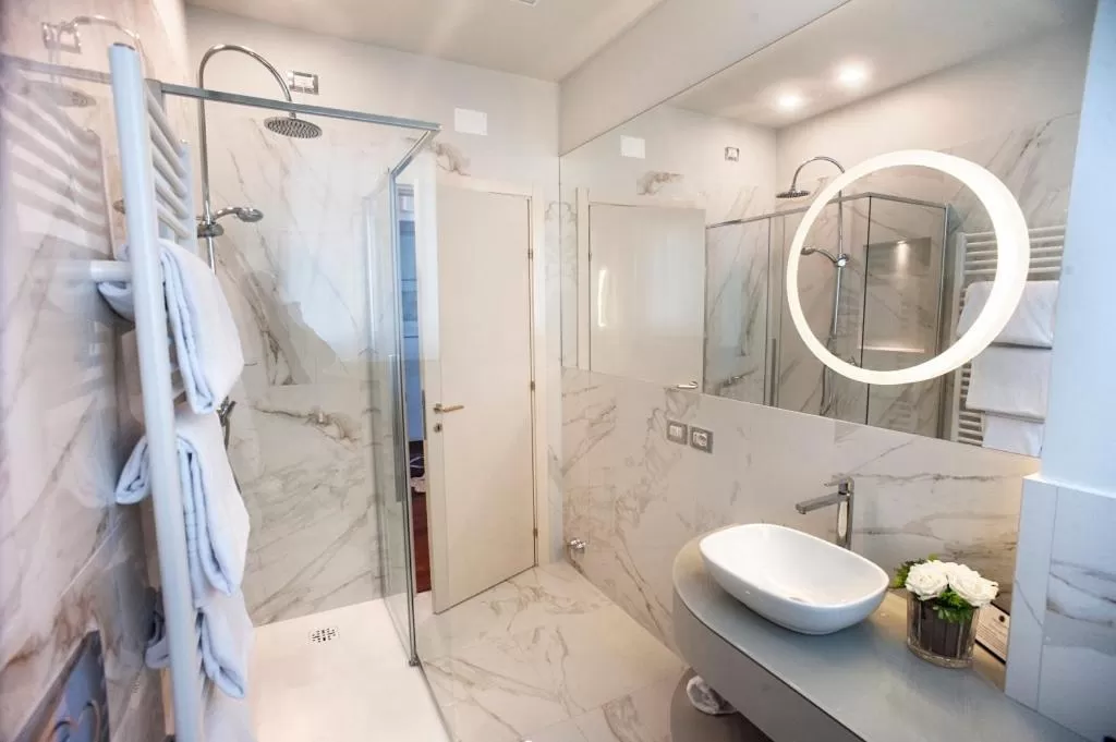 Bathroom in Grand Hotel Passetto