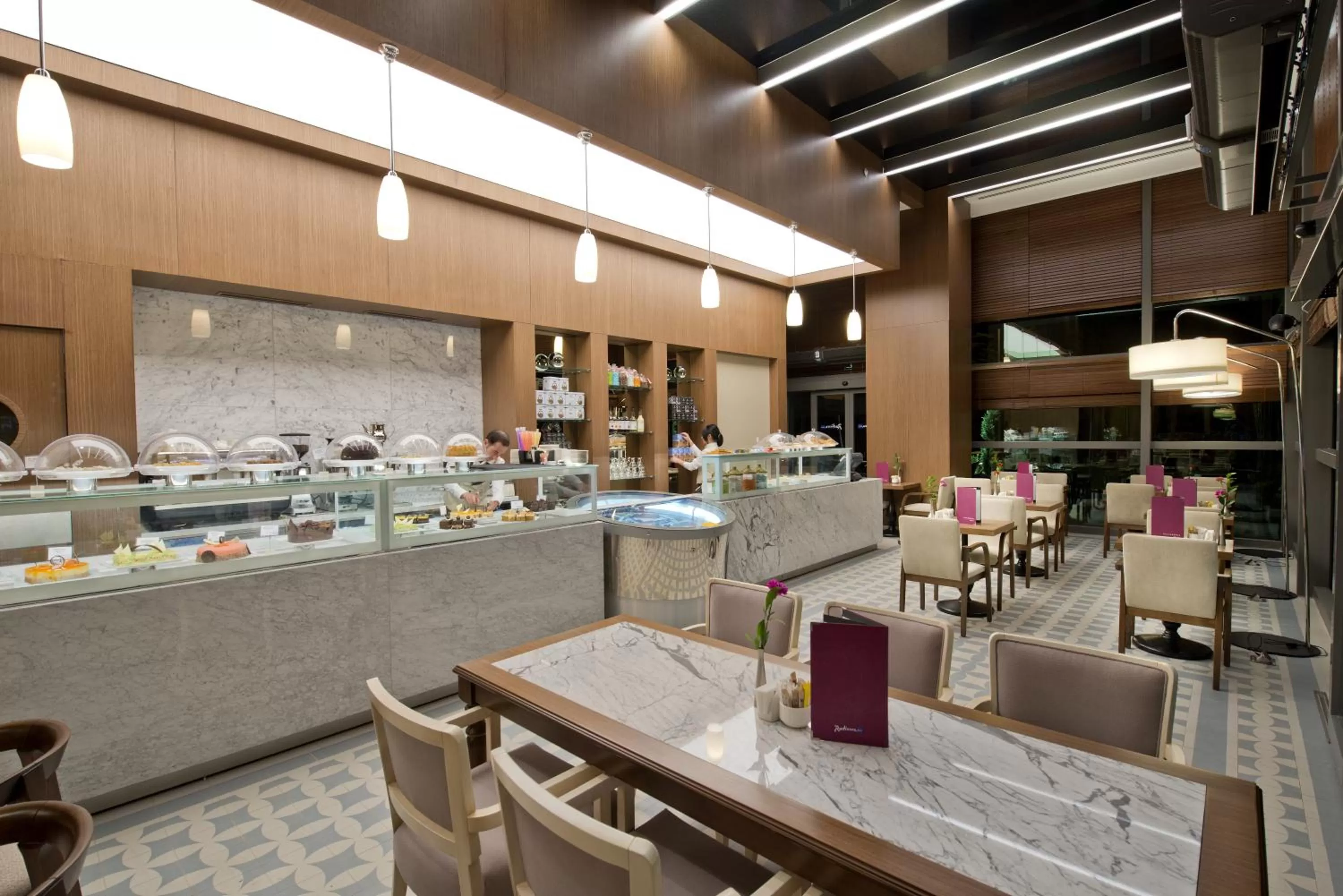 Lounge or bar in Radisson Blu Hotel, Kayseri