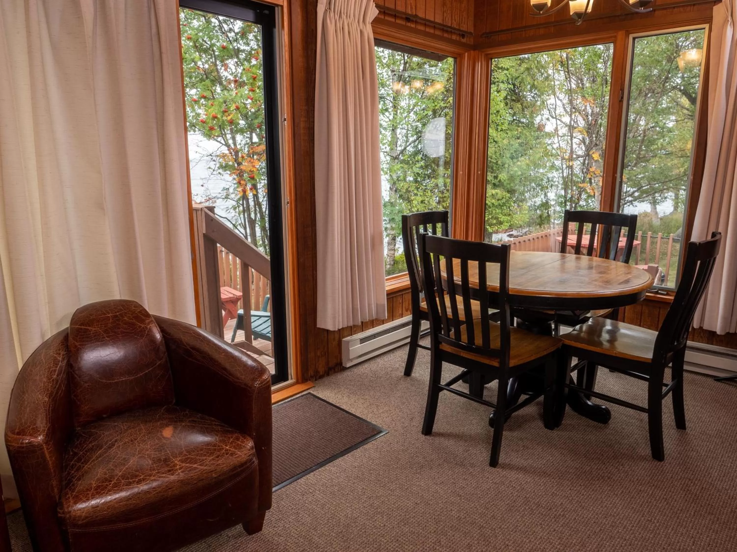 Dining area in Lutsen Sea Villas