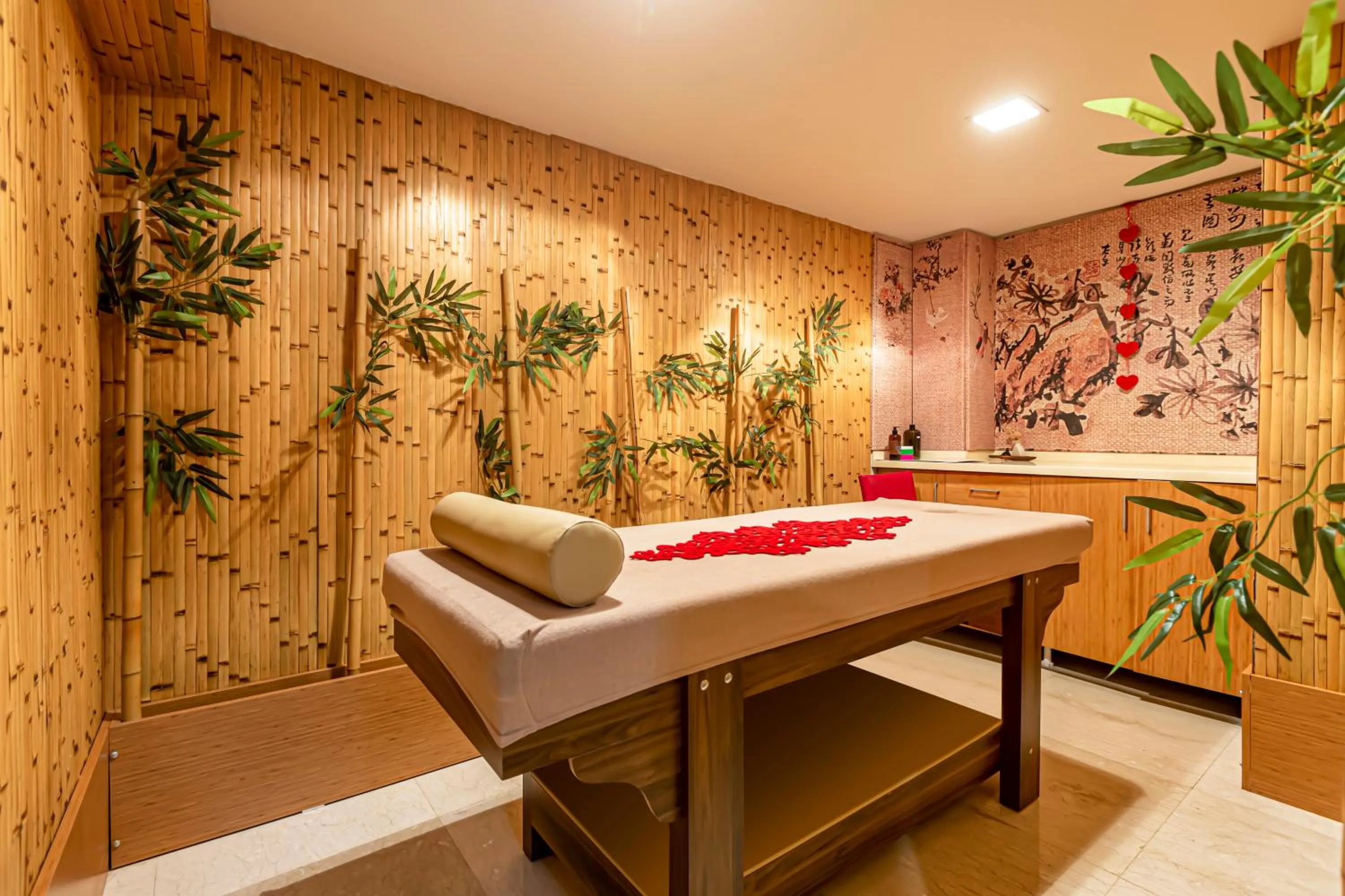 Spa and wellness centre/facilities in Eurostar Old City Hotel & Spa