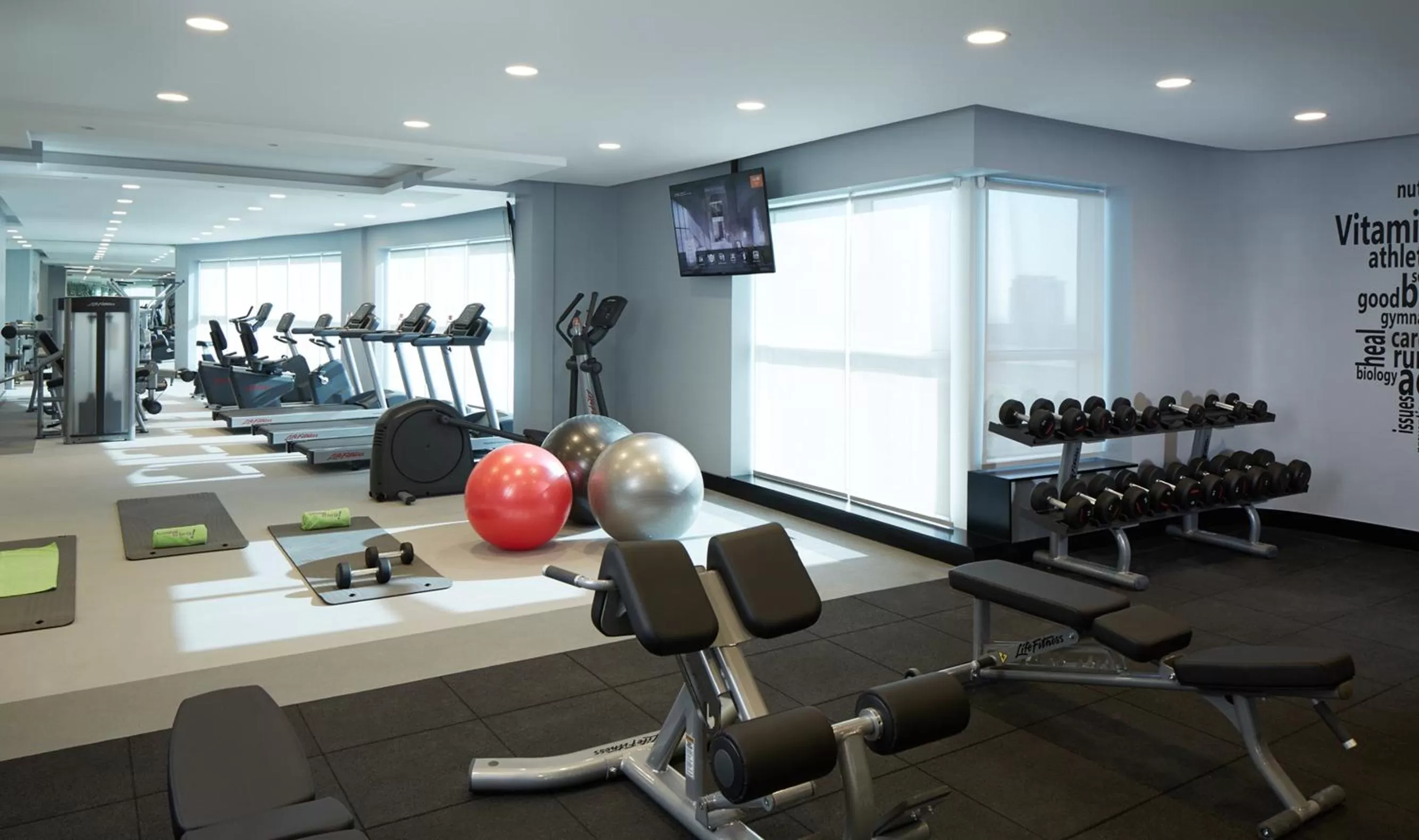 Fitness centre/facilities in Naumi Hotel Dubai