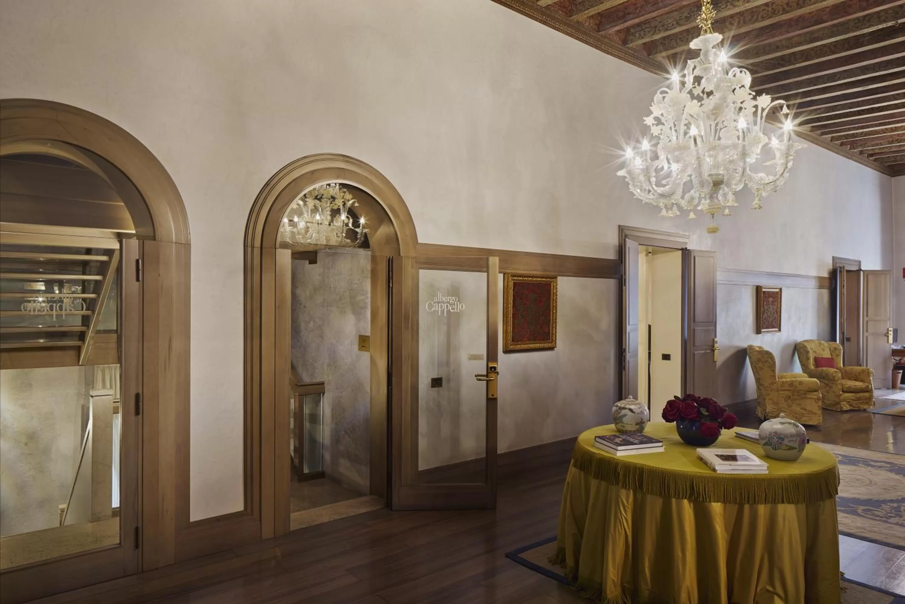 Communal lounge/ TV room in Albergo Cappello