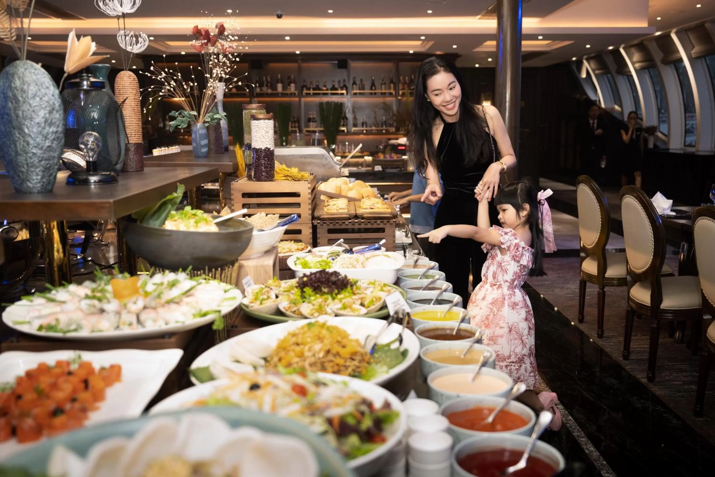 Food in Paradise Suites Hotel